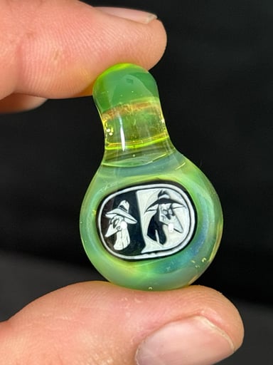 Preview pic of Spy Vs Spy Pendant