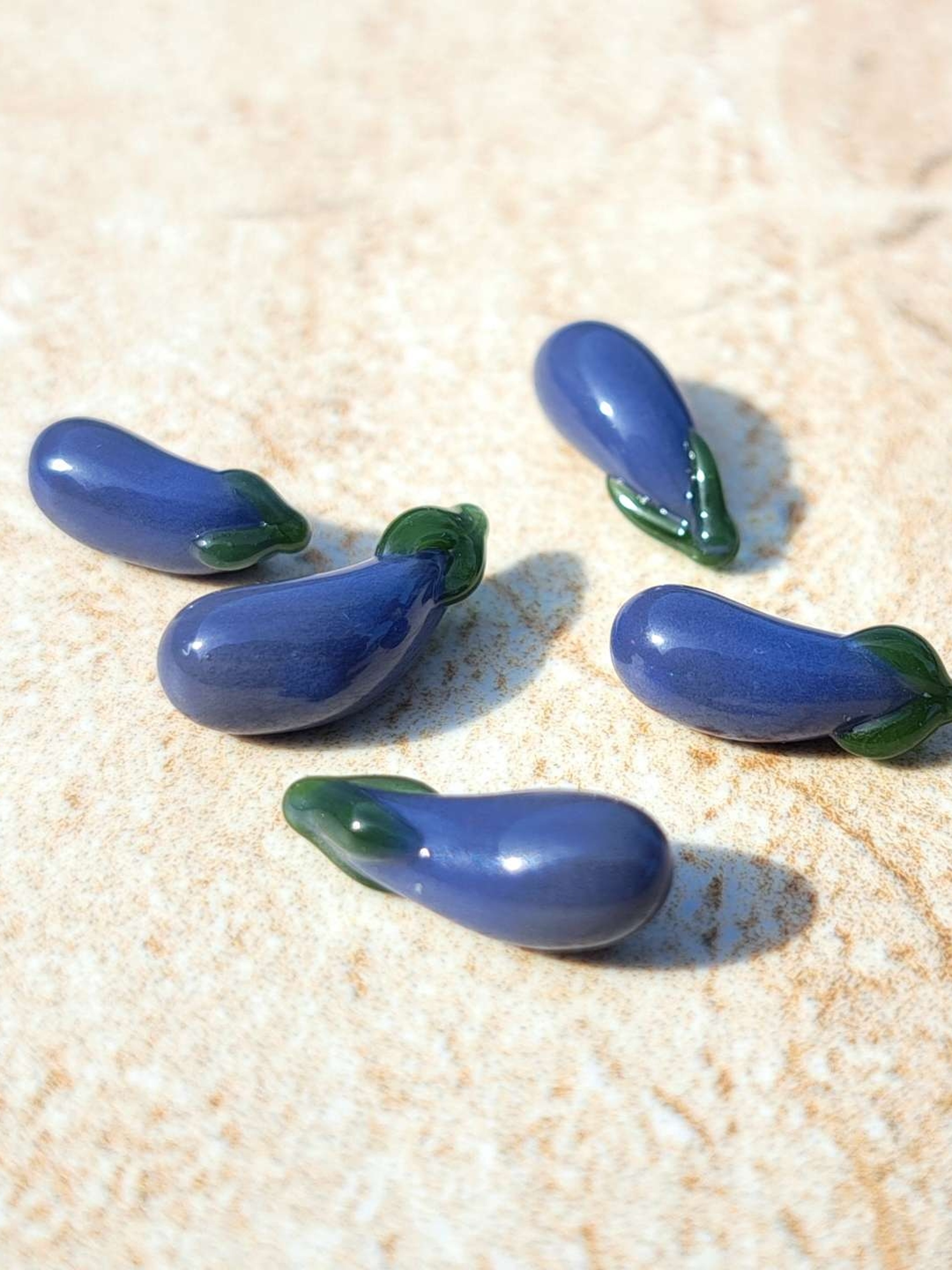 Preview pic of Eggplant sculpted terp pearls
