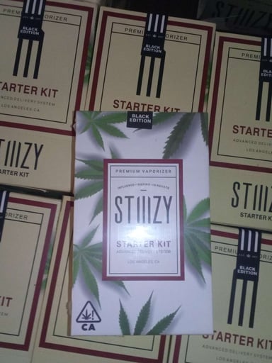 Preview pic of Stiiizy Batterys