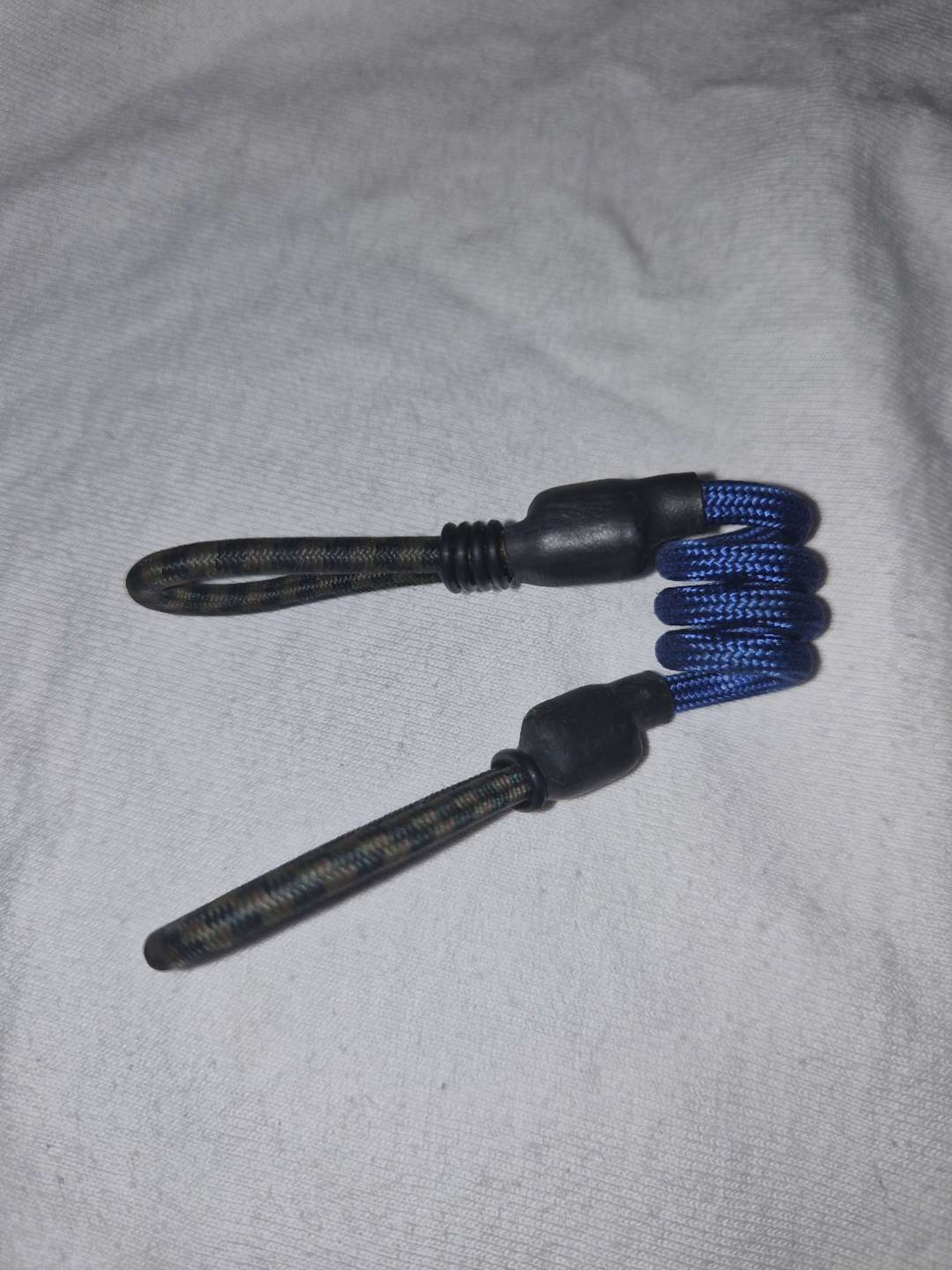 Preview pic of Peak Tuff Tether Camo w/ Blue coil