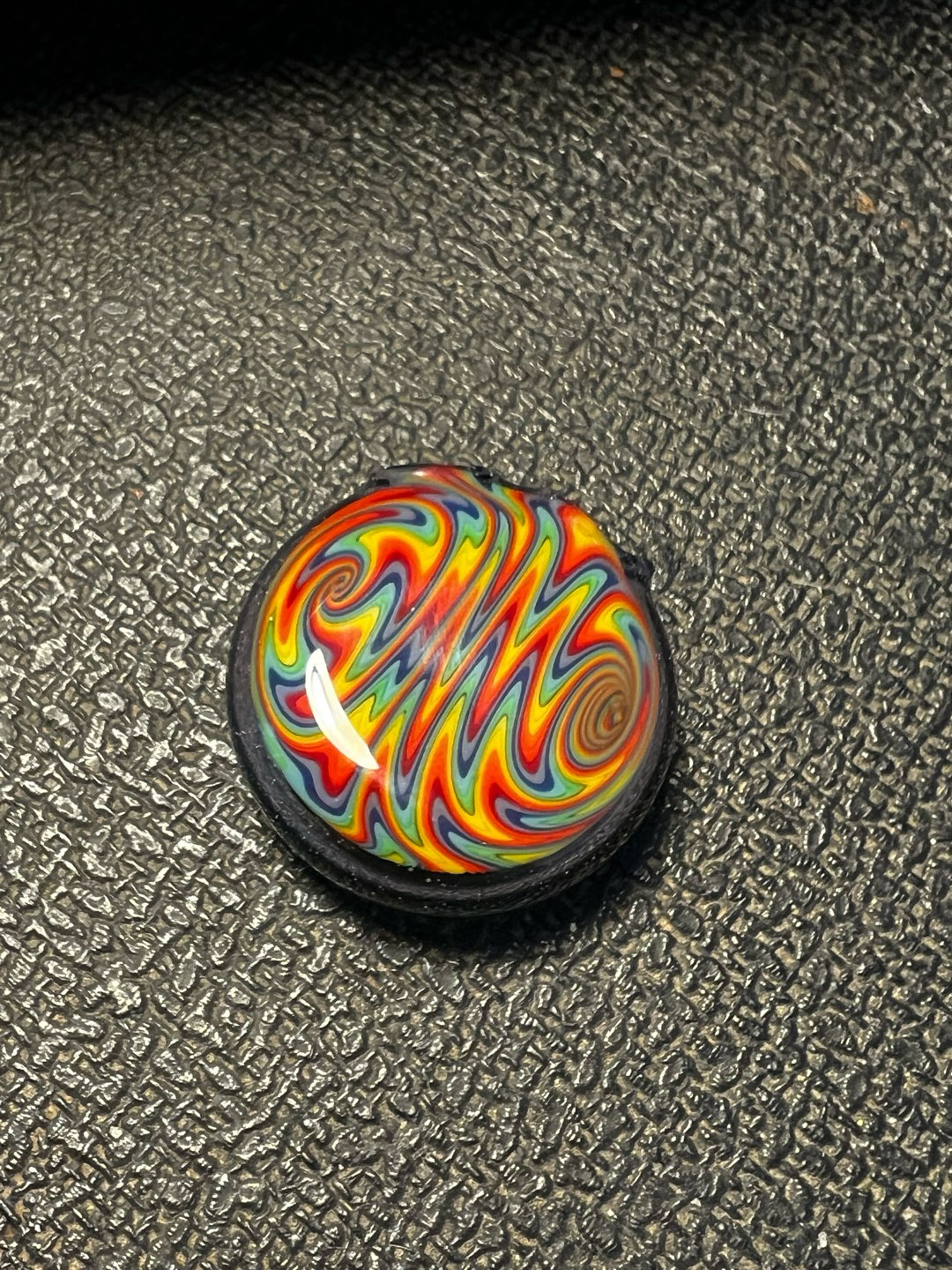 Preview pic of KmanGlass Pendy