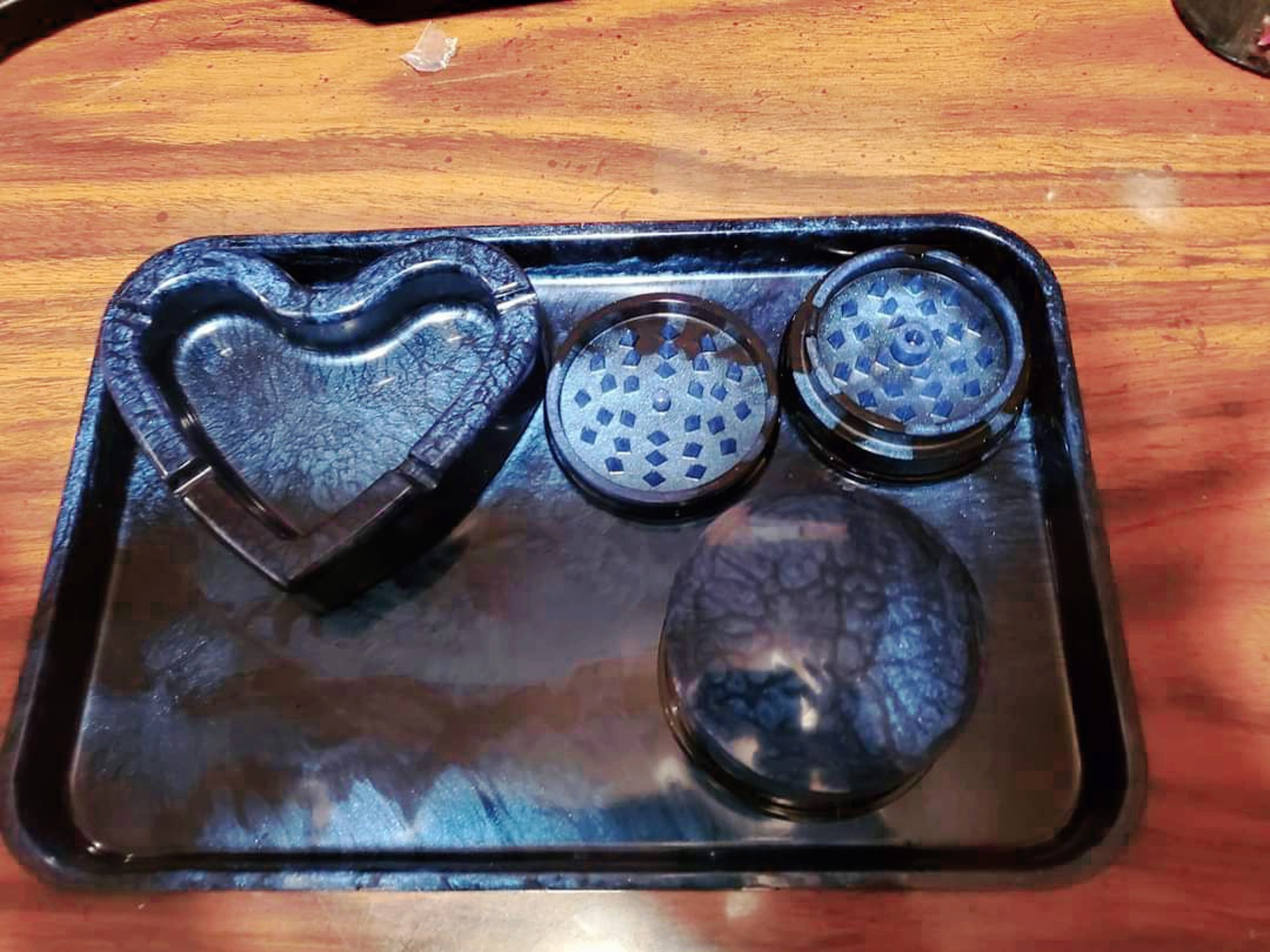 Preview pic of Complete rolling tray