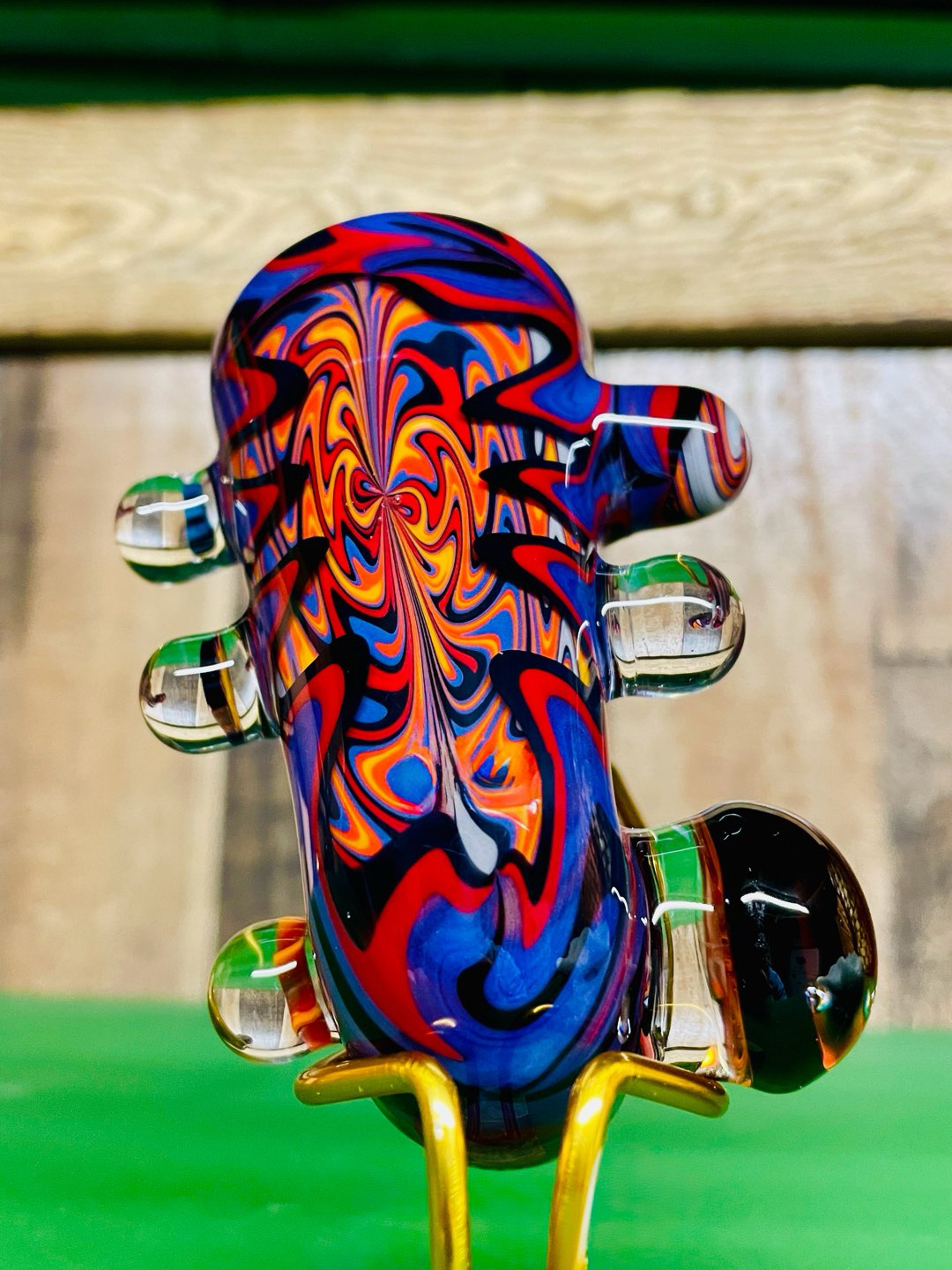 Preview pic of EdeloCyrus - Large Layered Sherlock