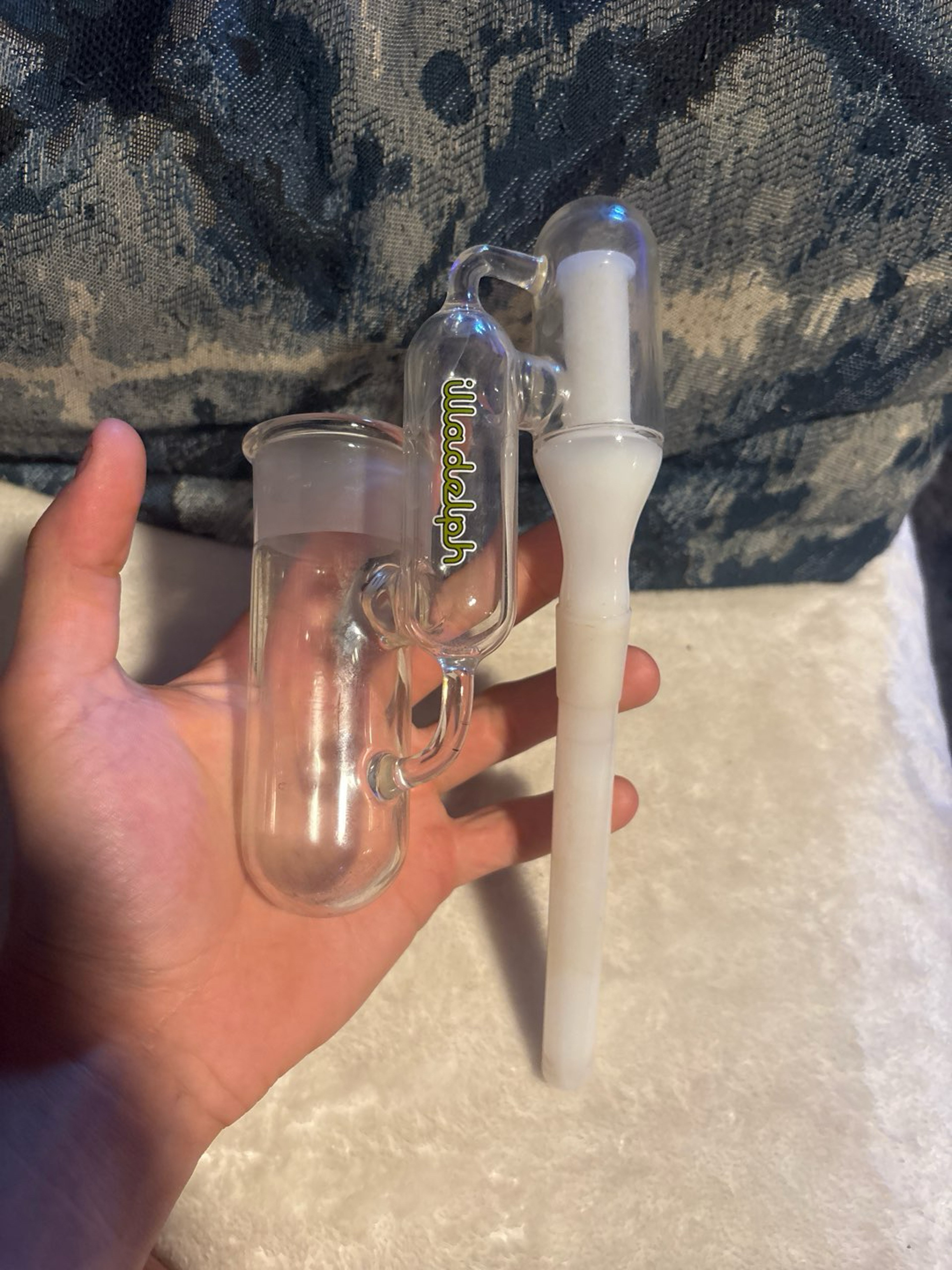 Preview pic of iladelphia glass ash catcher