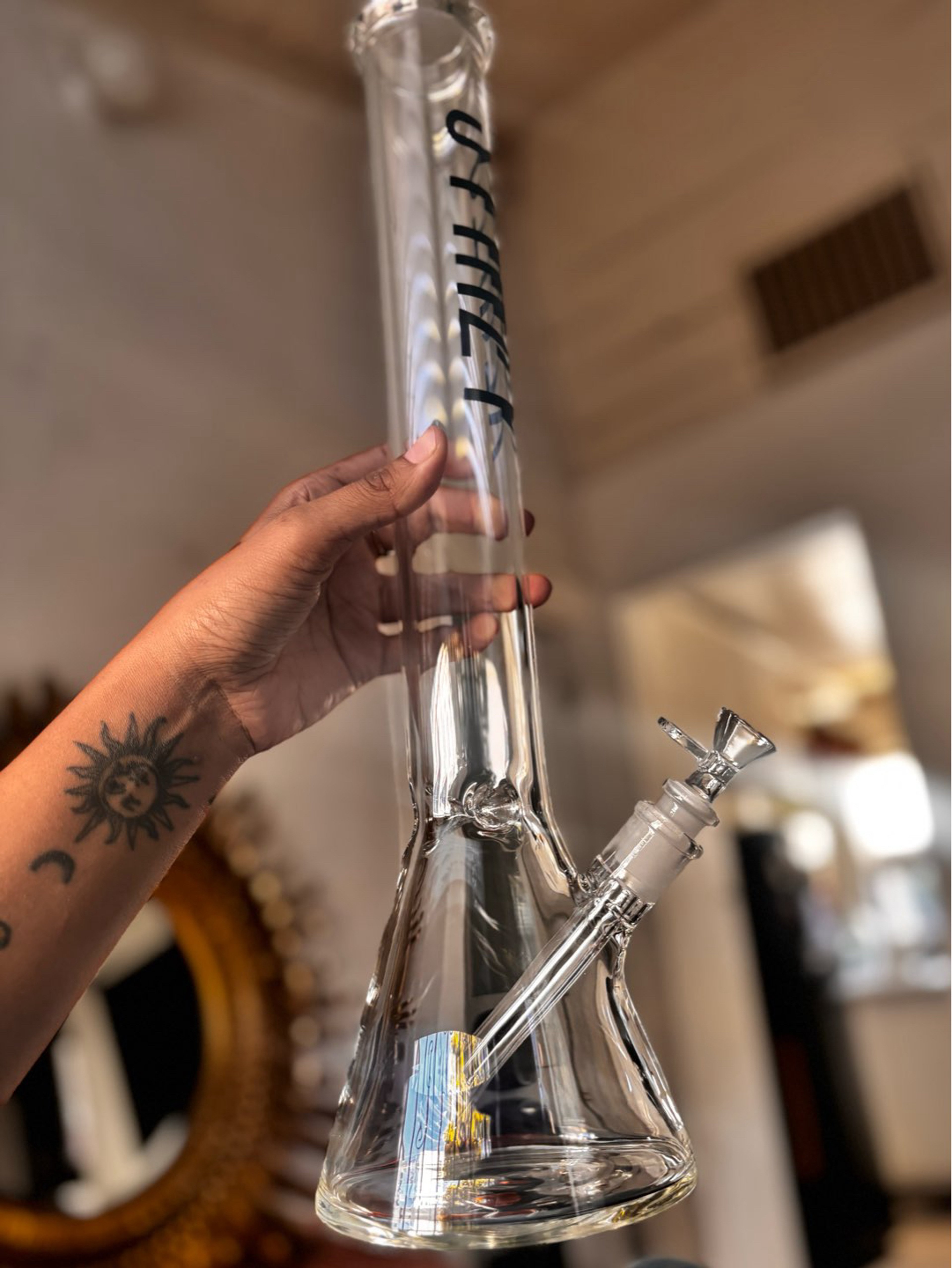 Preview pic of Large Beaker Bong Brand New