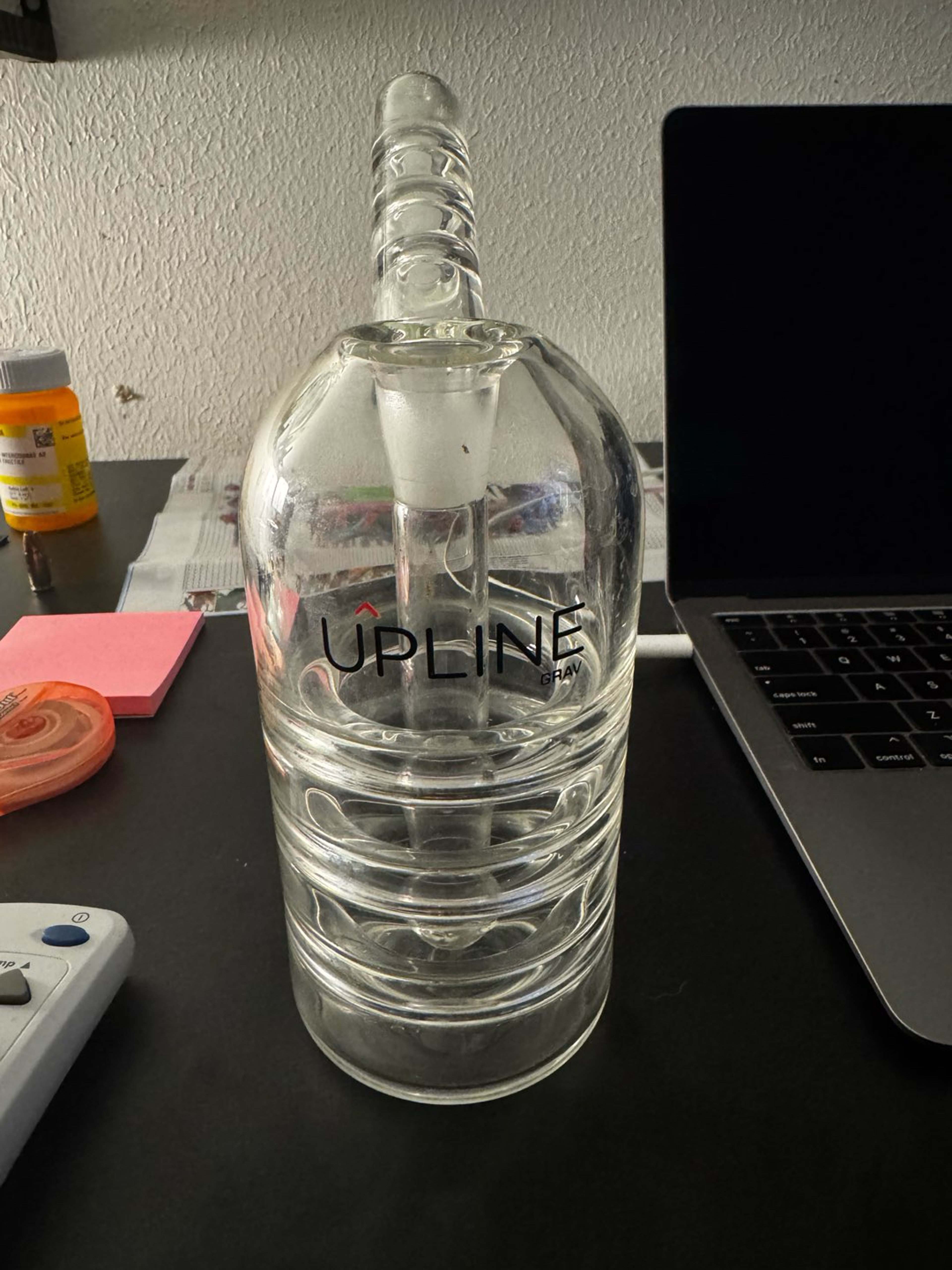 Preview pic of Selling GRAV Upline bong $80