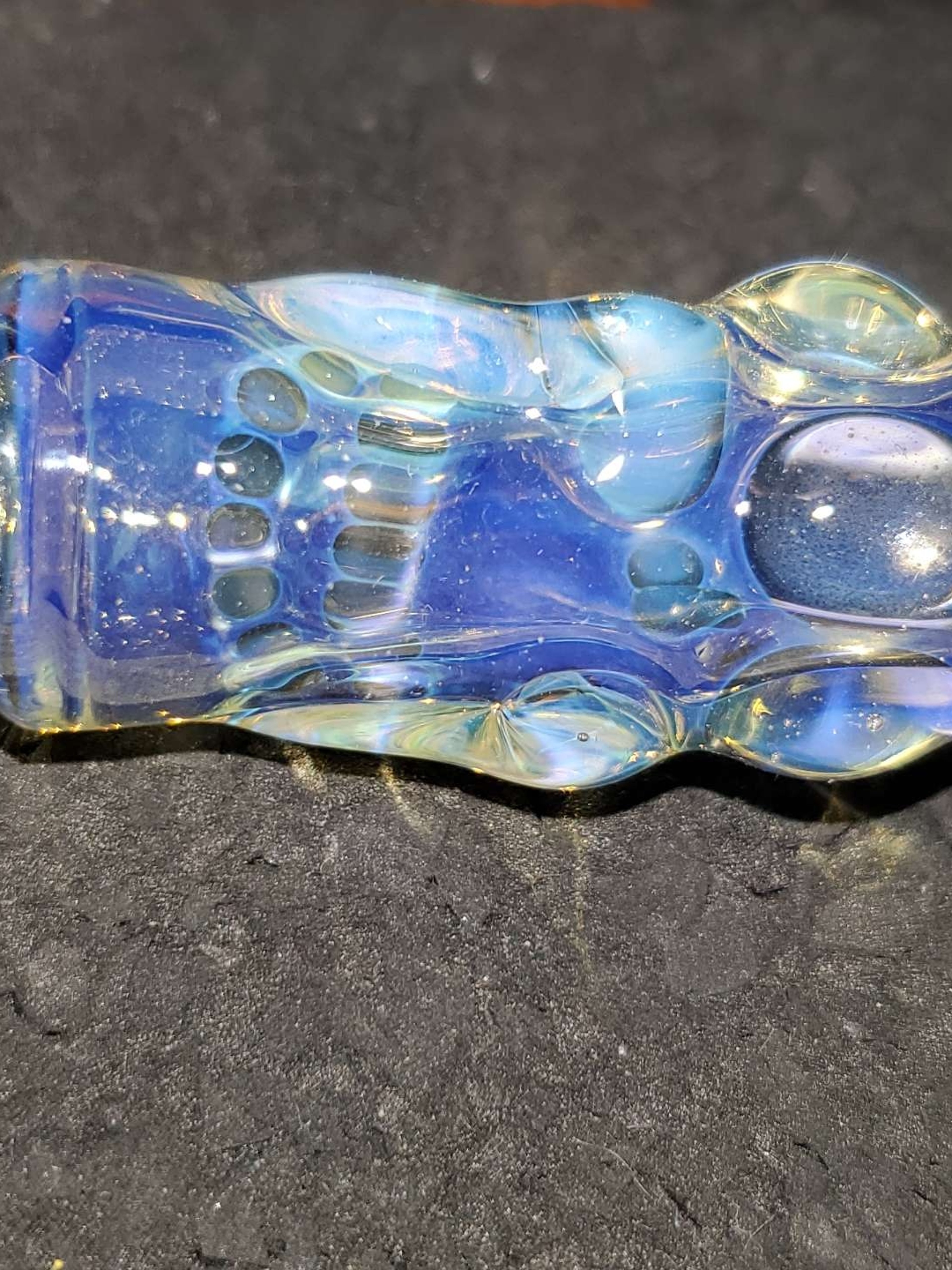 Preview pic of Bob Snodgrass Triple Skull One Hitter Bead Joint Tip