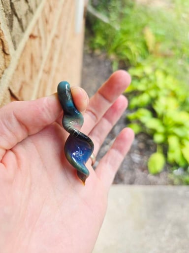 Preview pic of Twist Pendant