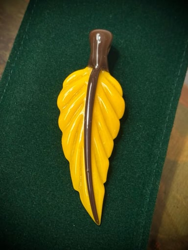 Preview pic of Alex Ubatuba 2BA Leaf Pendant