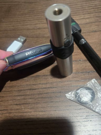 Preview pic of Batteries 510 thread and atomizer