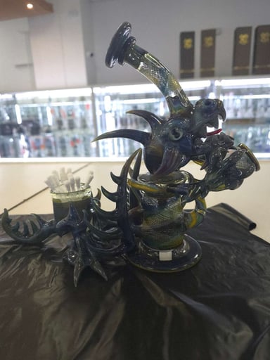 Preview pic of Glass Munky x Casta Glass Dragon w/ qtip holder