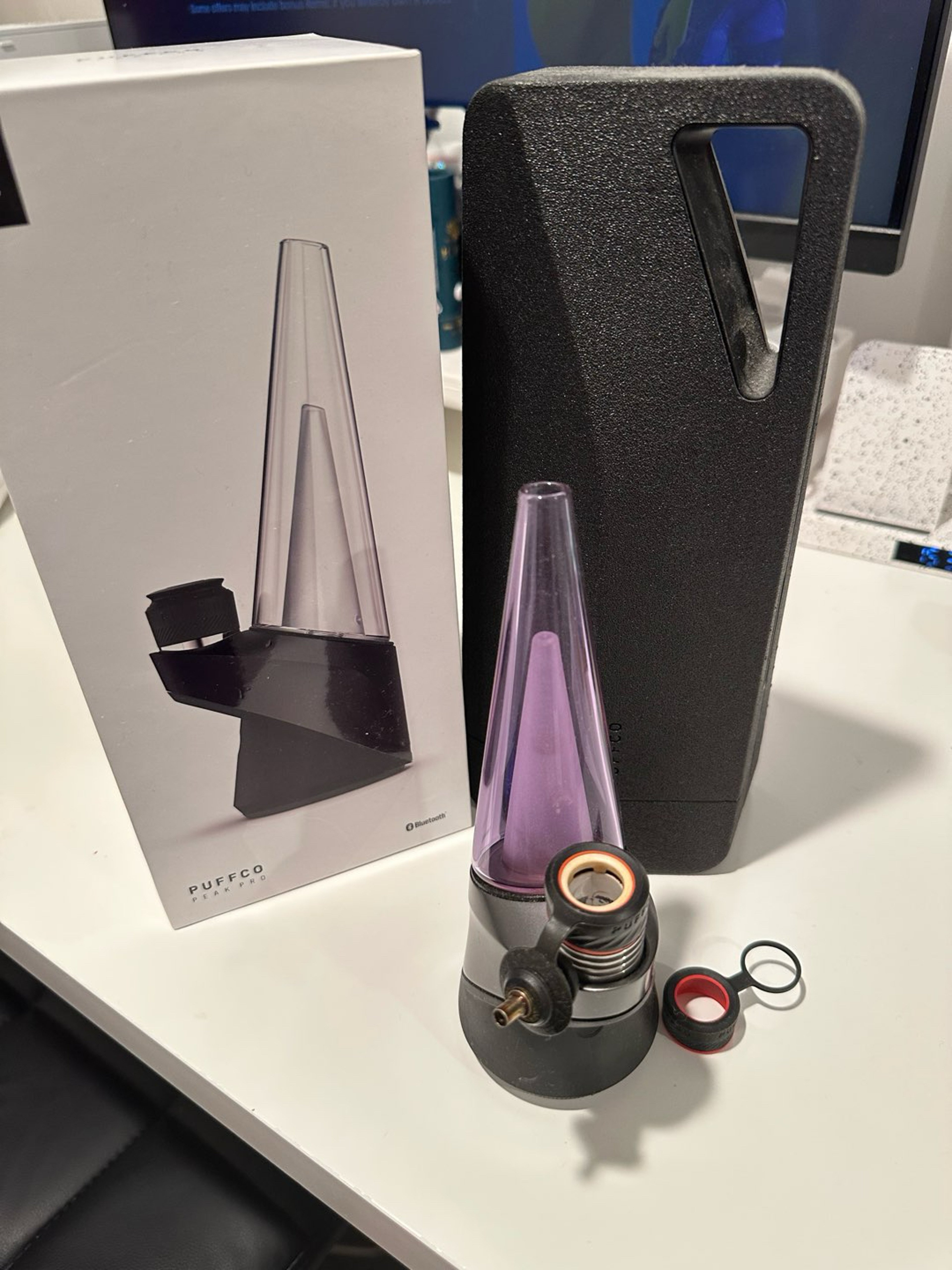 Preview pic of Puffco Peak Pro (1st Gen)