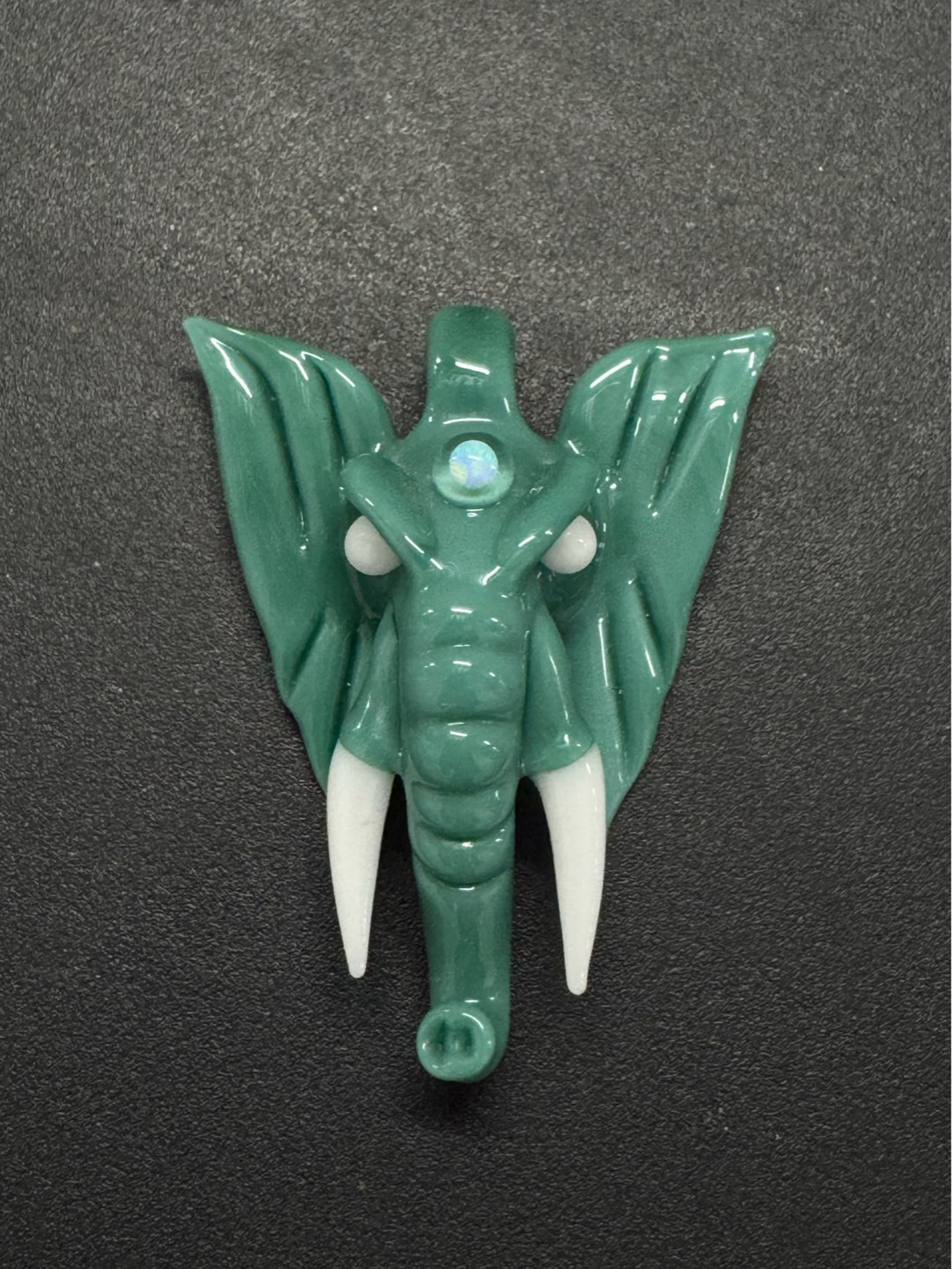 Preview pic of Luff pendant