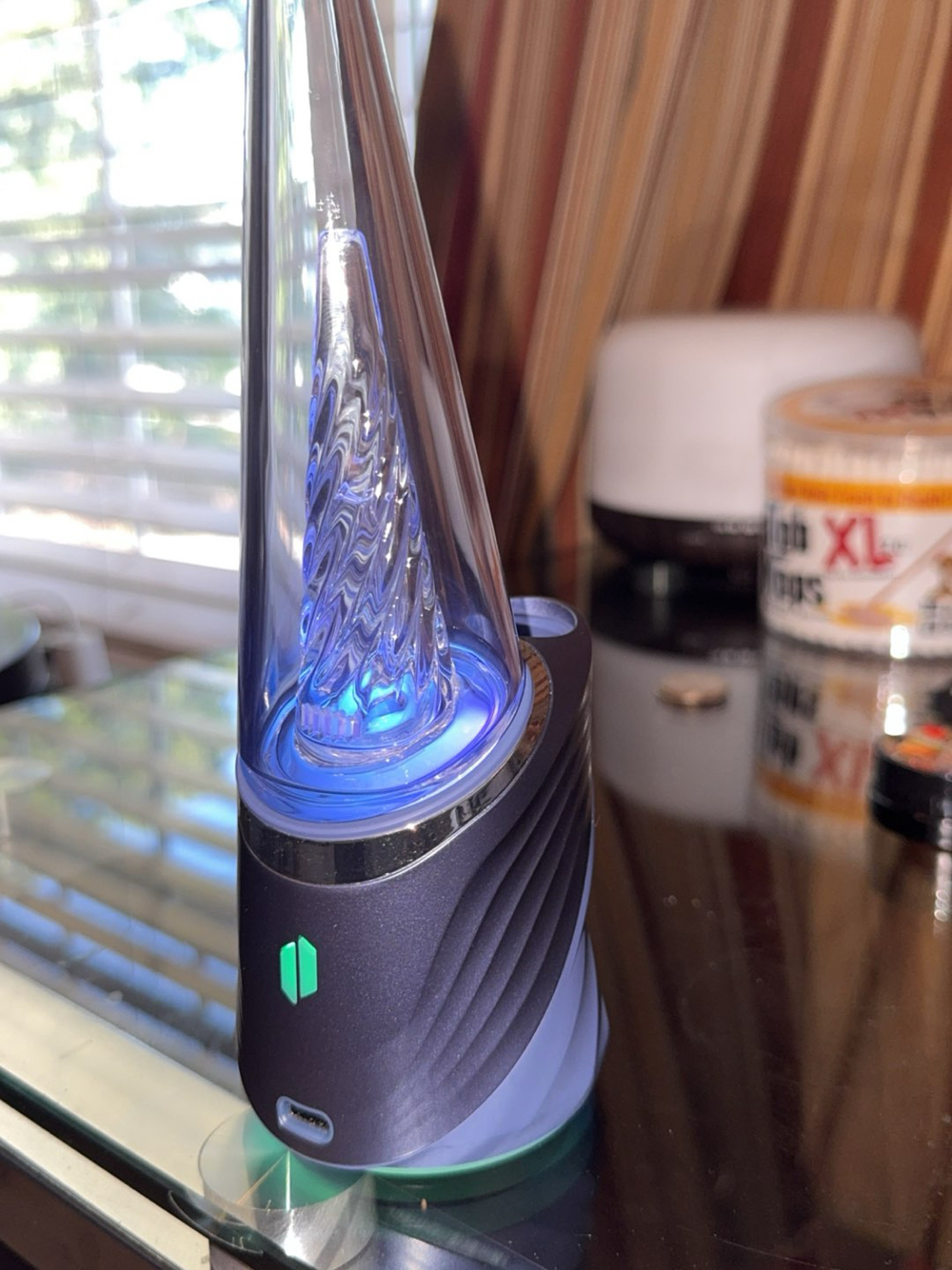Preview pic of Puffco peak pro storm