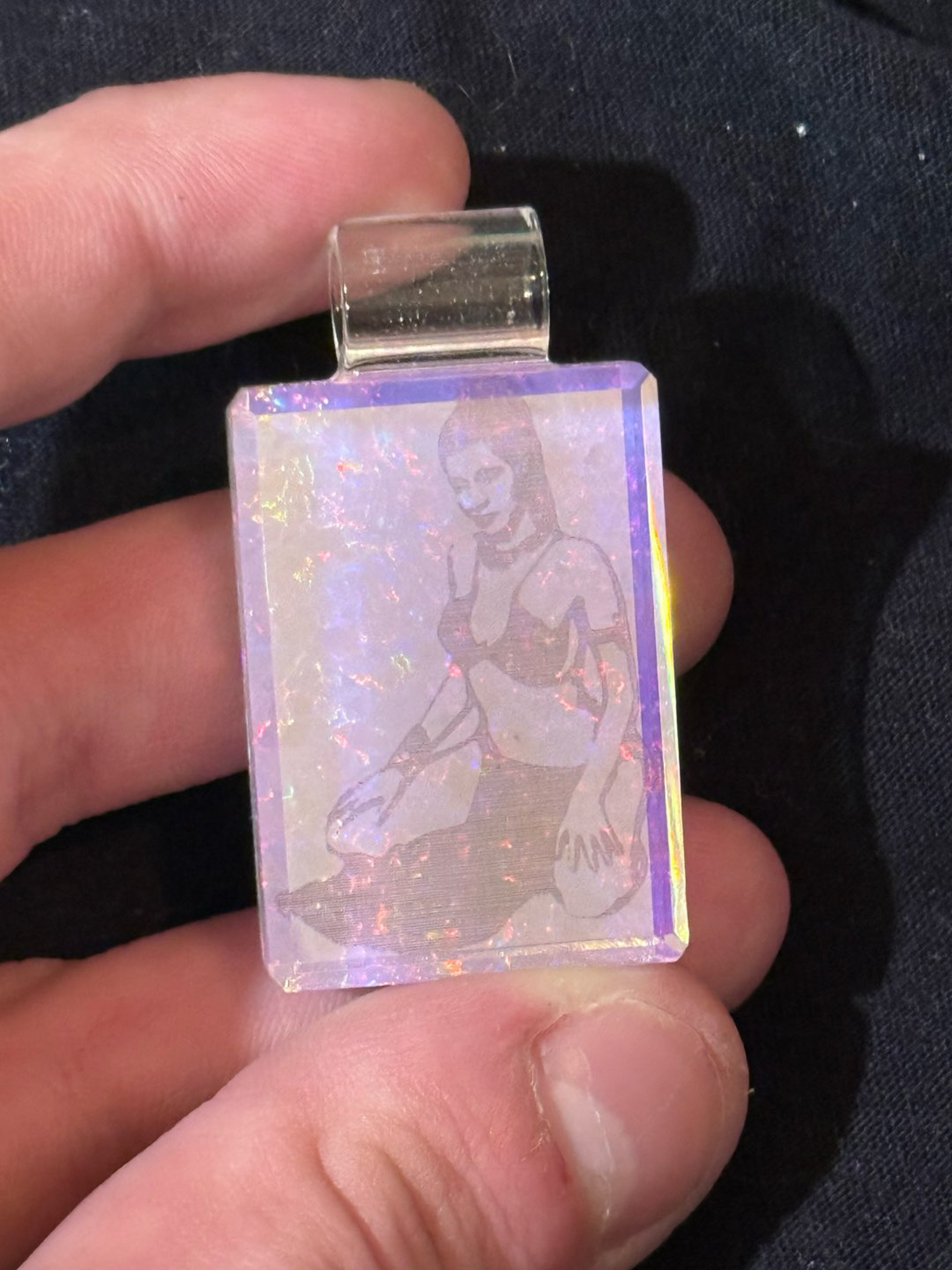 Preview pic of Slave Leia Pendant