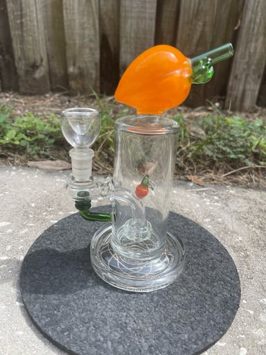 Preview pic of Tangerine shower head piece