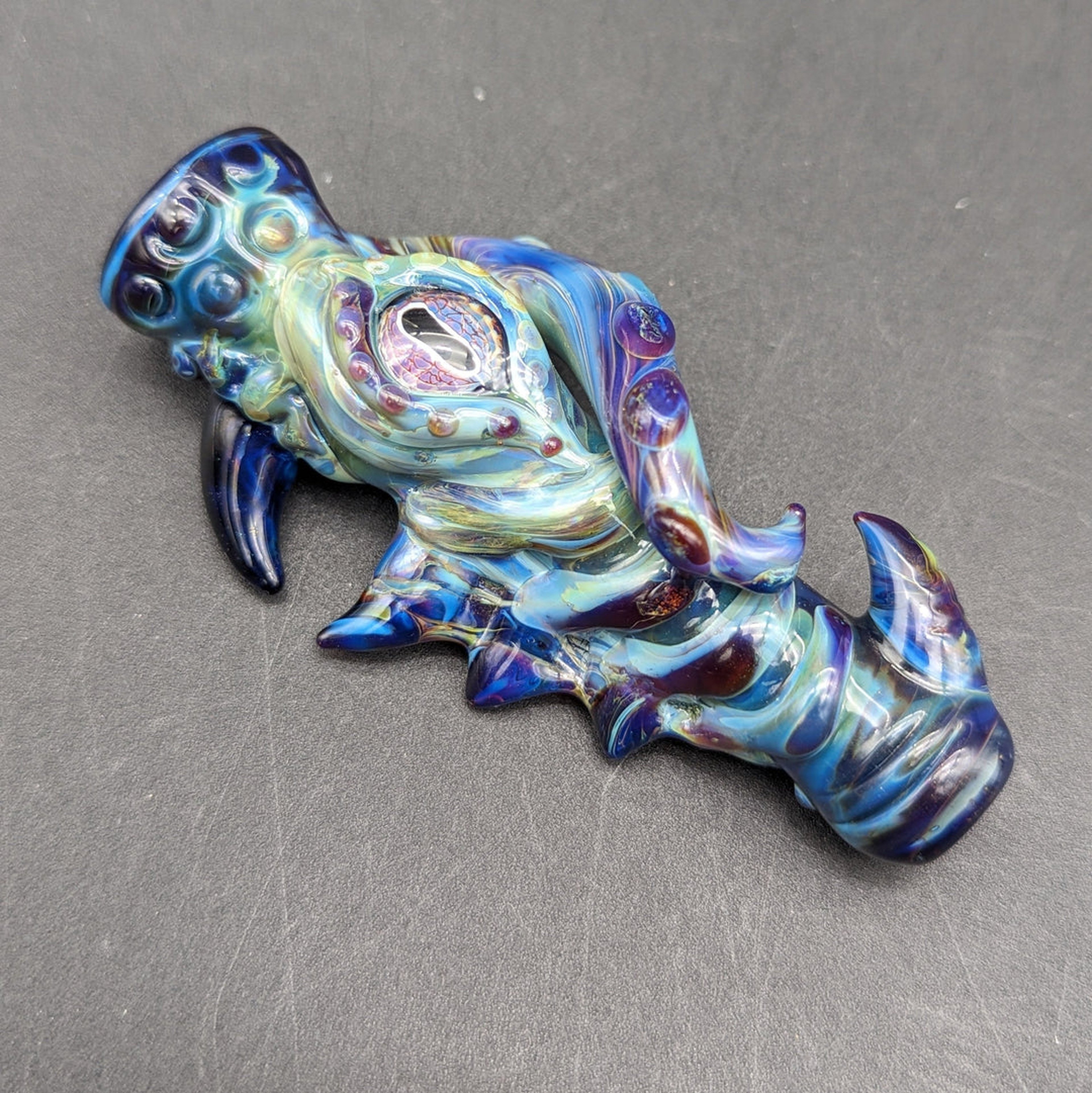 Preview pic of MAKO GLASS SEA MONSTER CHILLUM PIPE #2