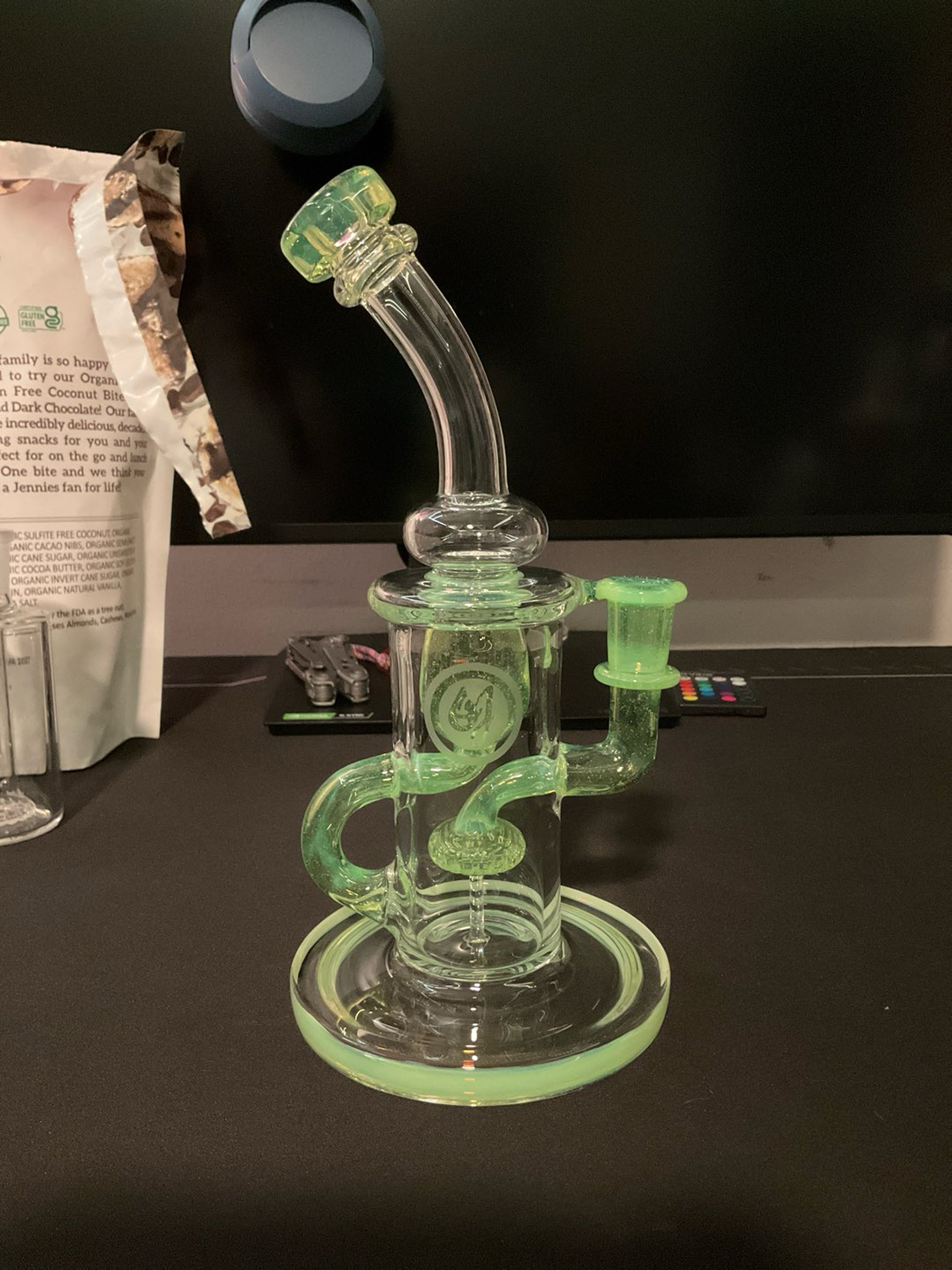 Preview pic of OJ flame green slyme 14mm Klein recycler