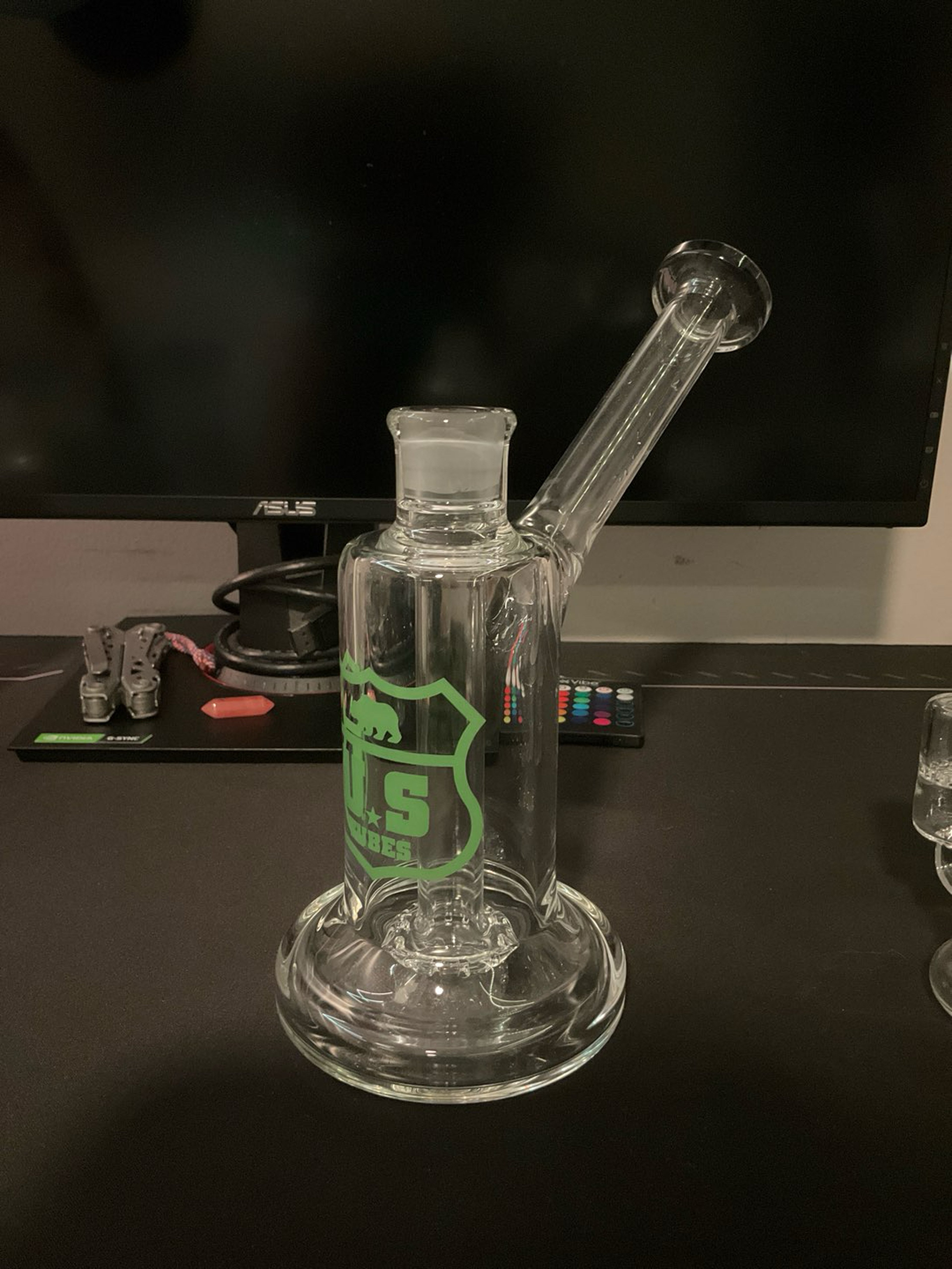 Preview pic of US tubes circ perc bubbler 18mm