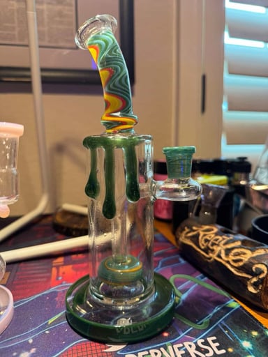 Preview pic of Uzzi Glass Showerhead Replica Rig