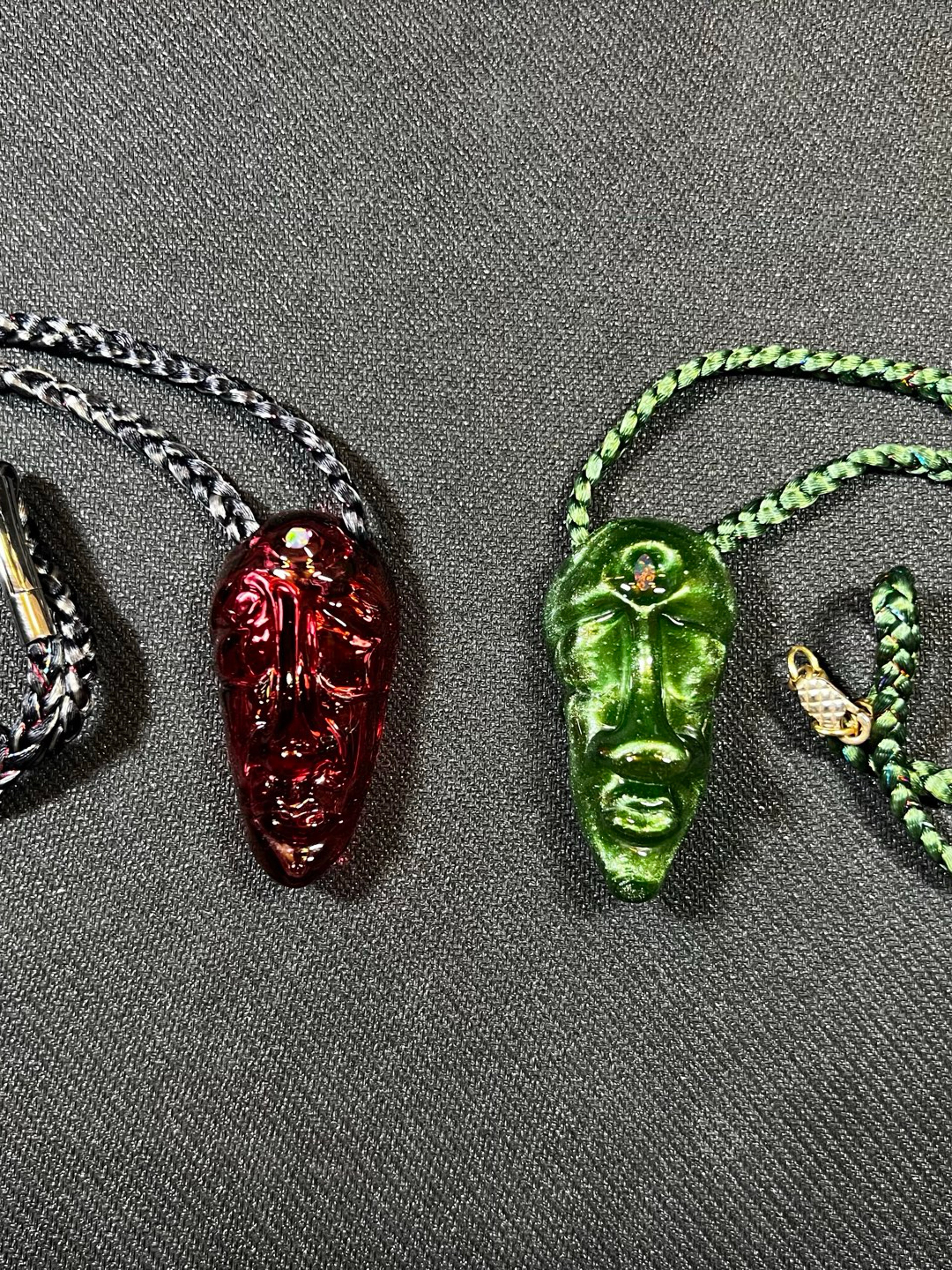 Preview pic of Bishop Signature Head Pendant