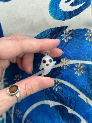 Preview pic of Little ghost pendant