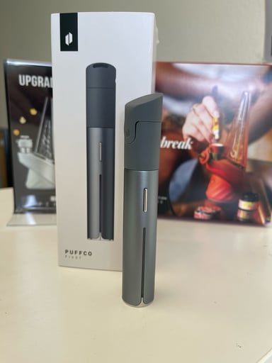 Preview pic of Puffco Pivot