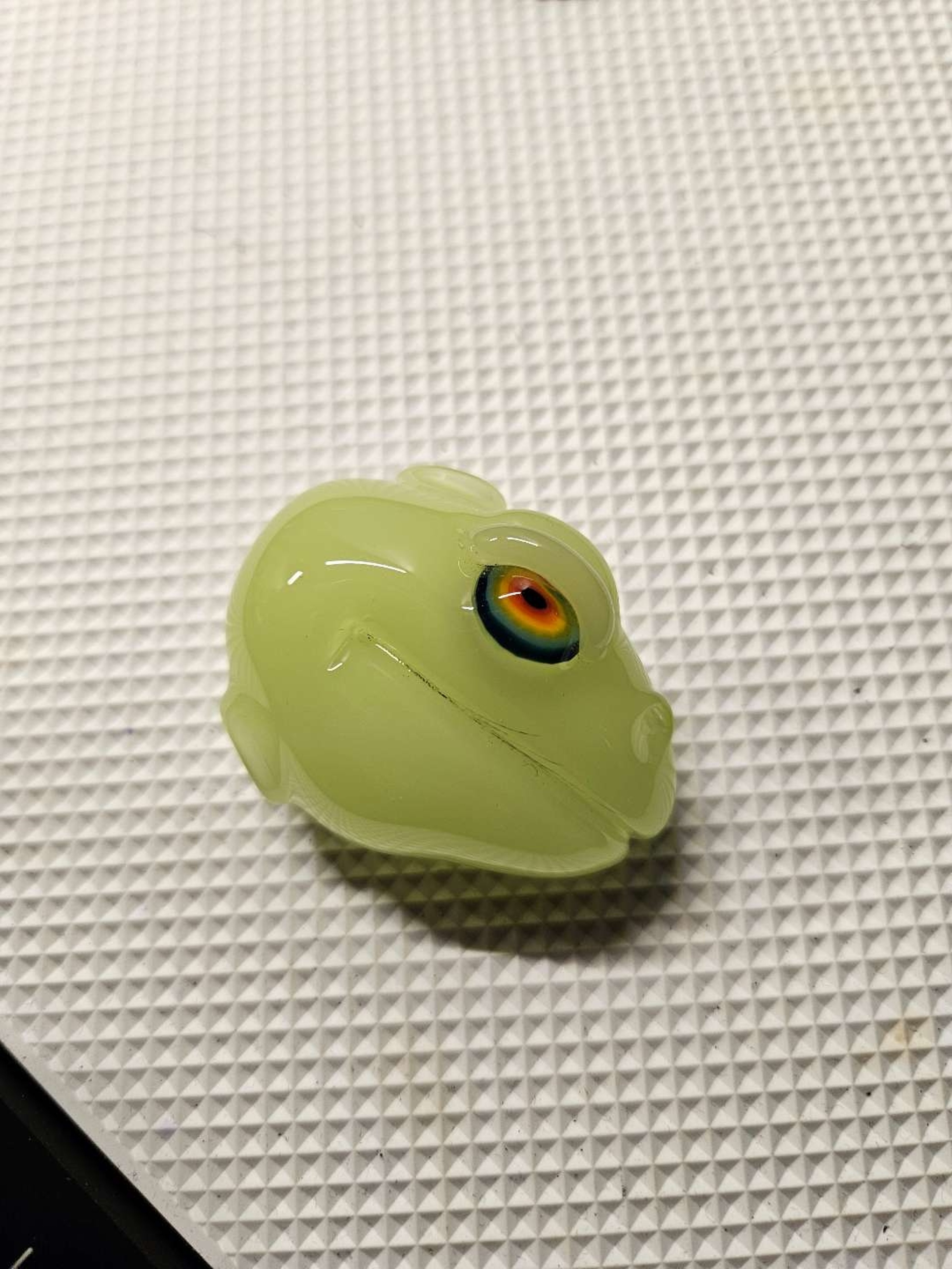 Preview pic of Elbo Dino Pendent