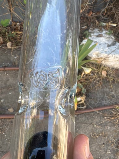 Preview pic of Wicked sands 24 inch beaker with 8 arm tree and splash guard