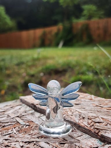Preview pic of Angel statue