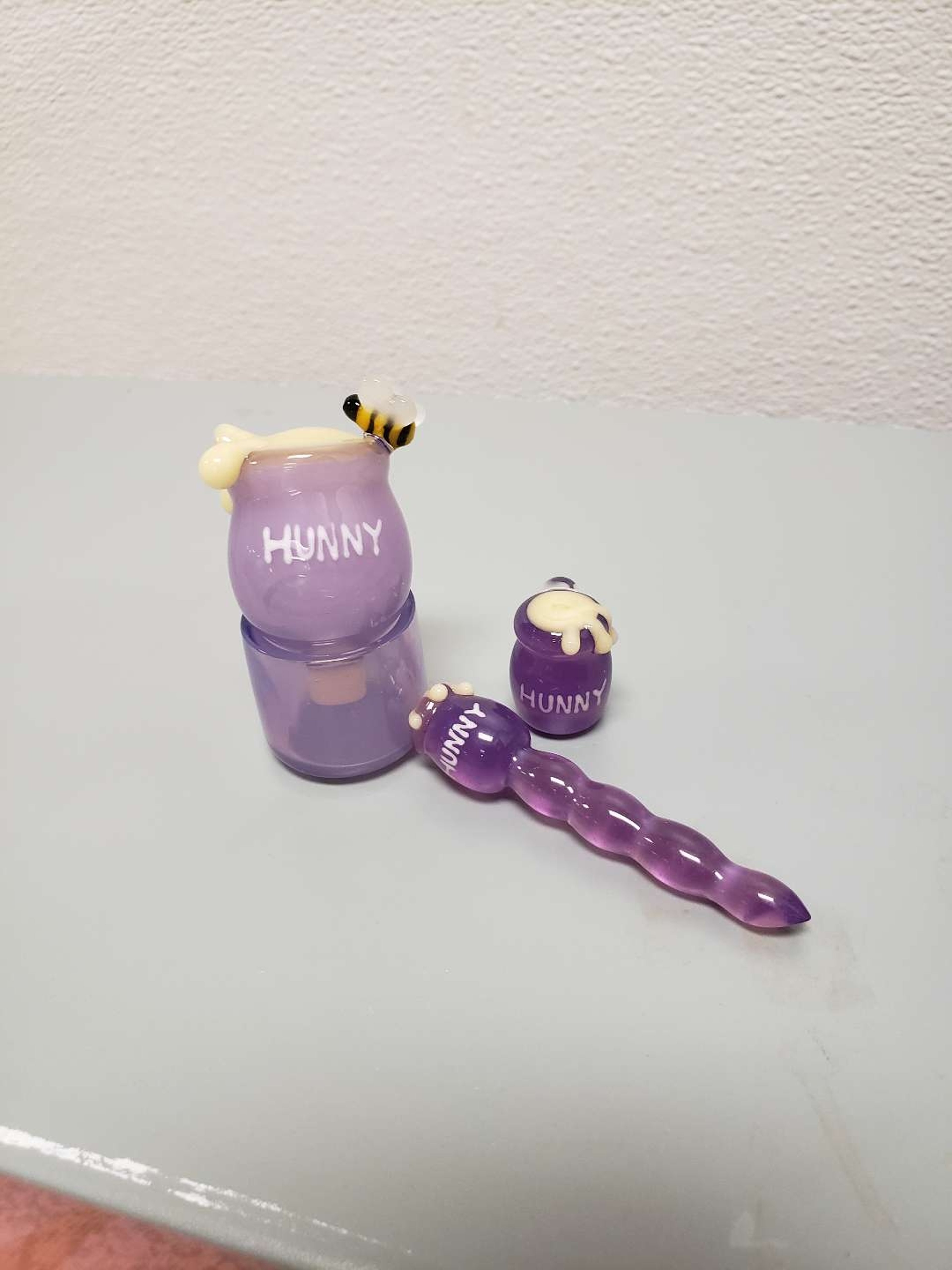 Itskindofakushystory whinnie the poo honey pot Rig, pendant, carb cap, pendant image 0