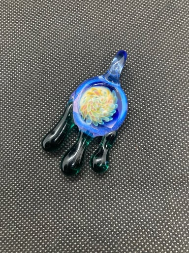 Preview pic of Drippy pendant