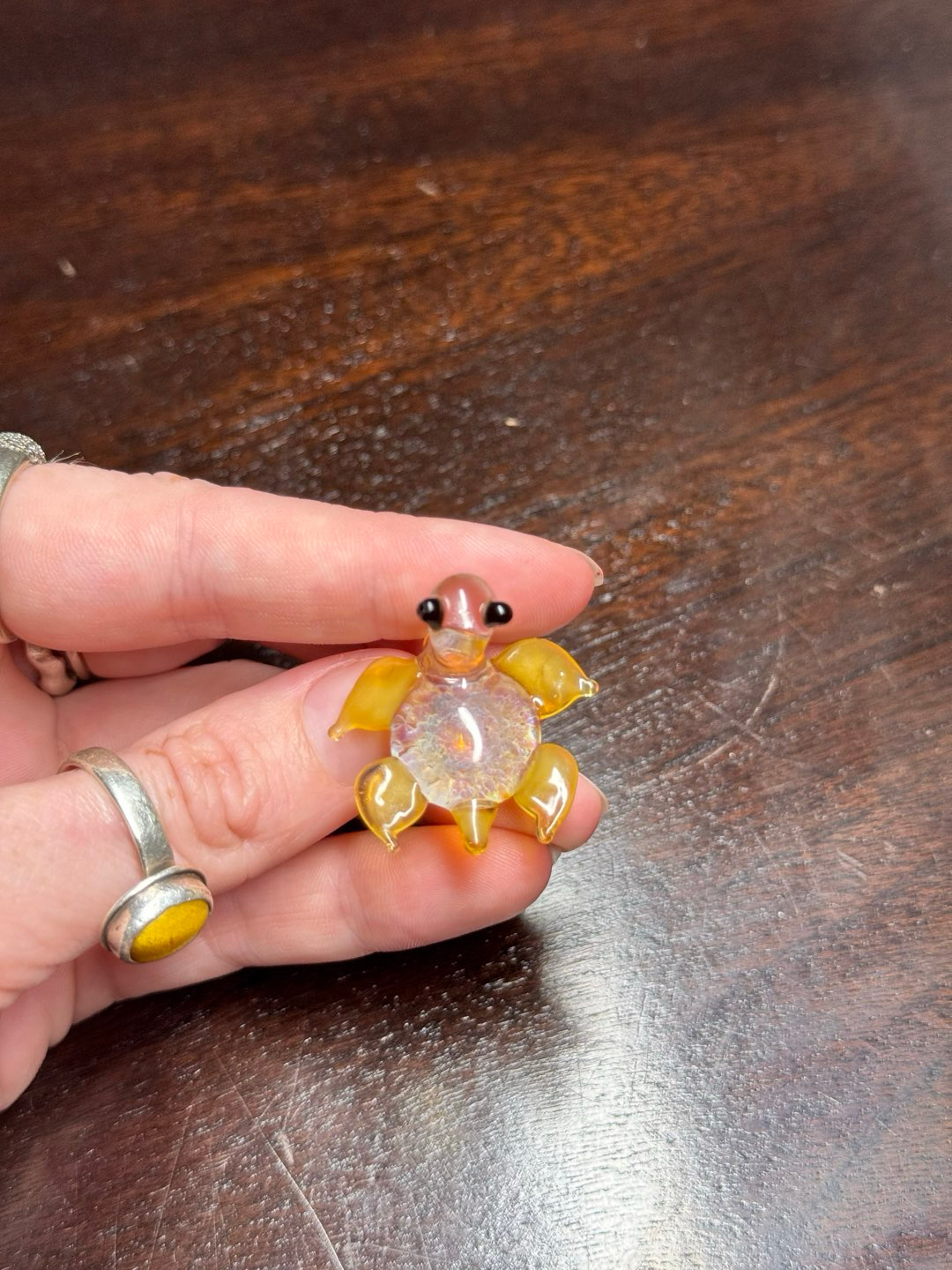 Turtle pendant - yellow image 0