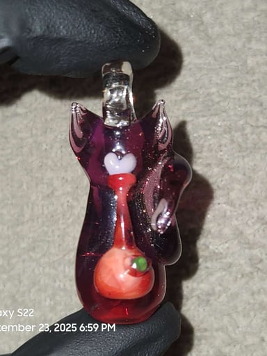 Preview pic of Cat smoking a bong pendant