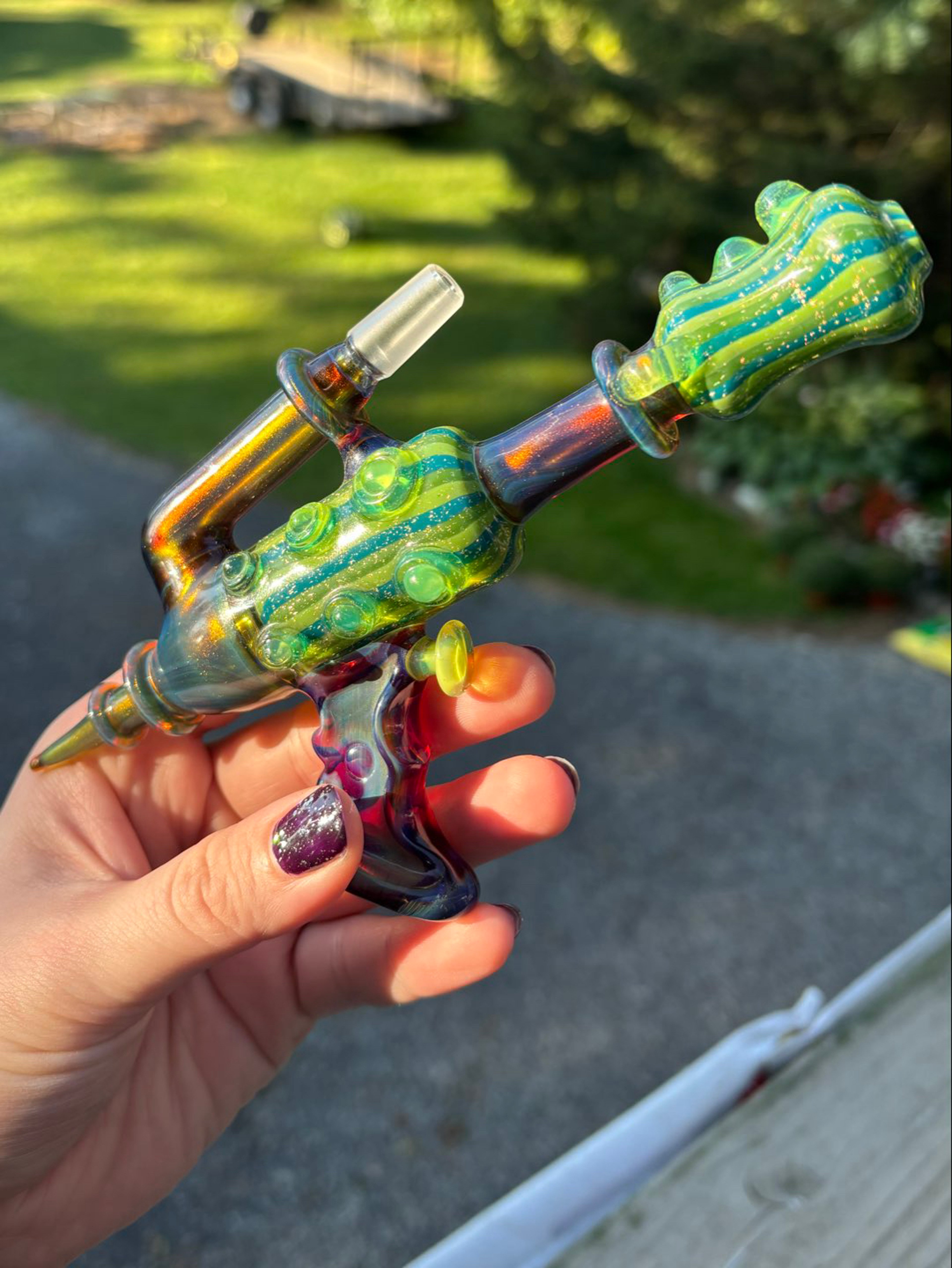 Preview pic of “The Midget Cricket” Darby Raygun Rig/Pendant 2013