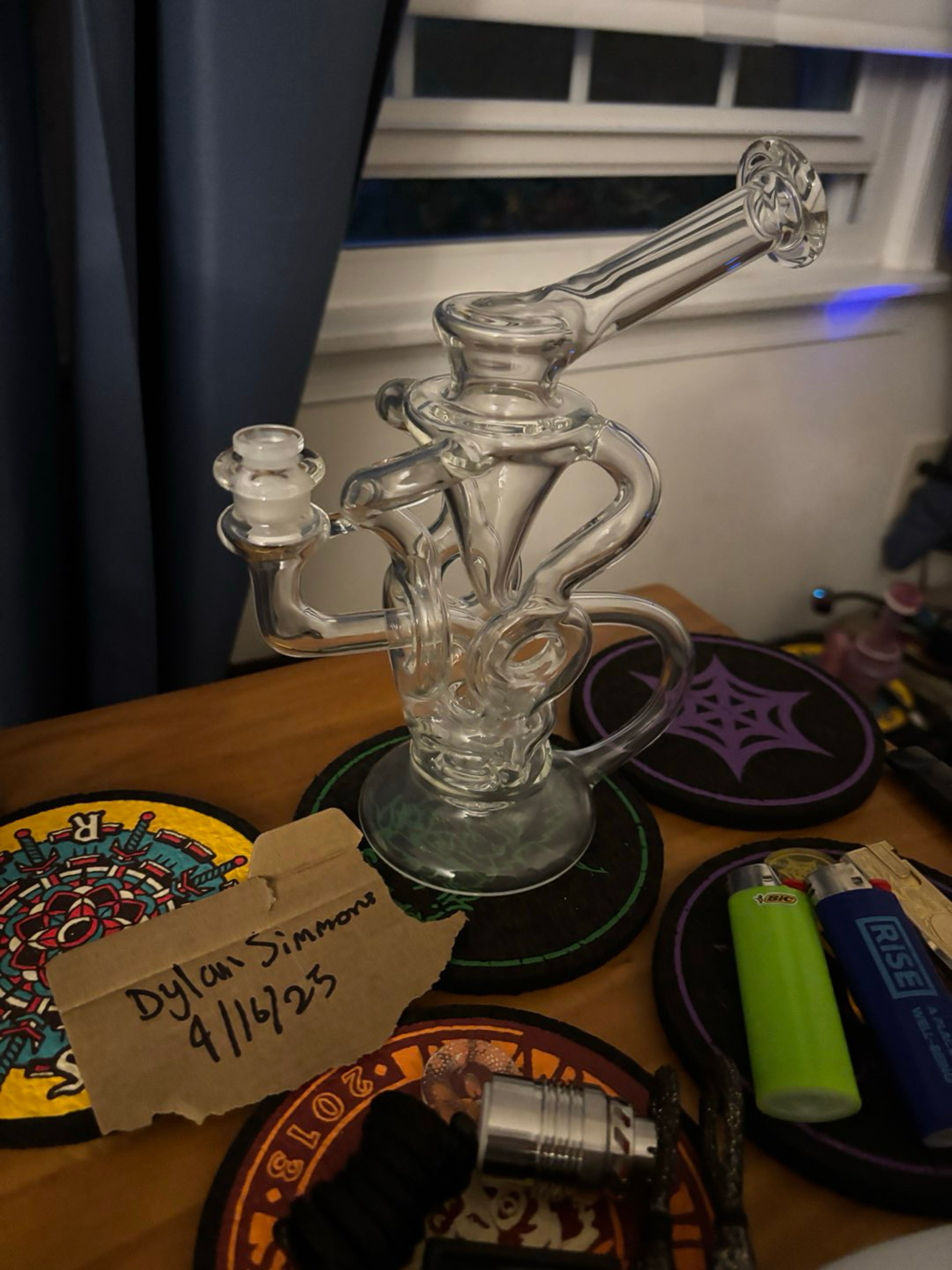 Otw glass triple donut image 0