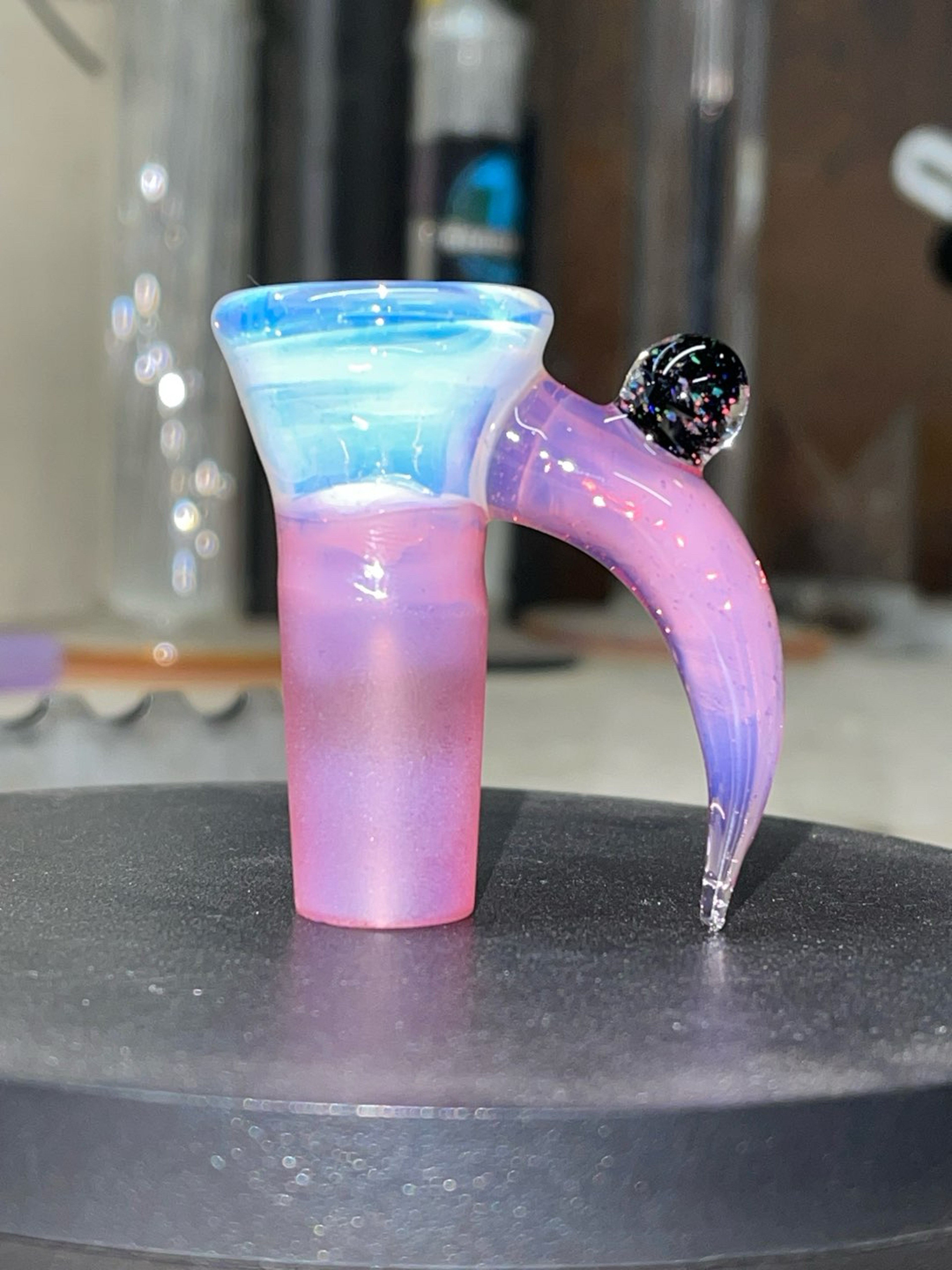 Preview pic of 18mm,2holes, karmaline and ghost color, black crushed opal marble