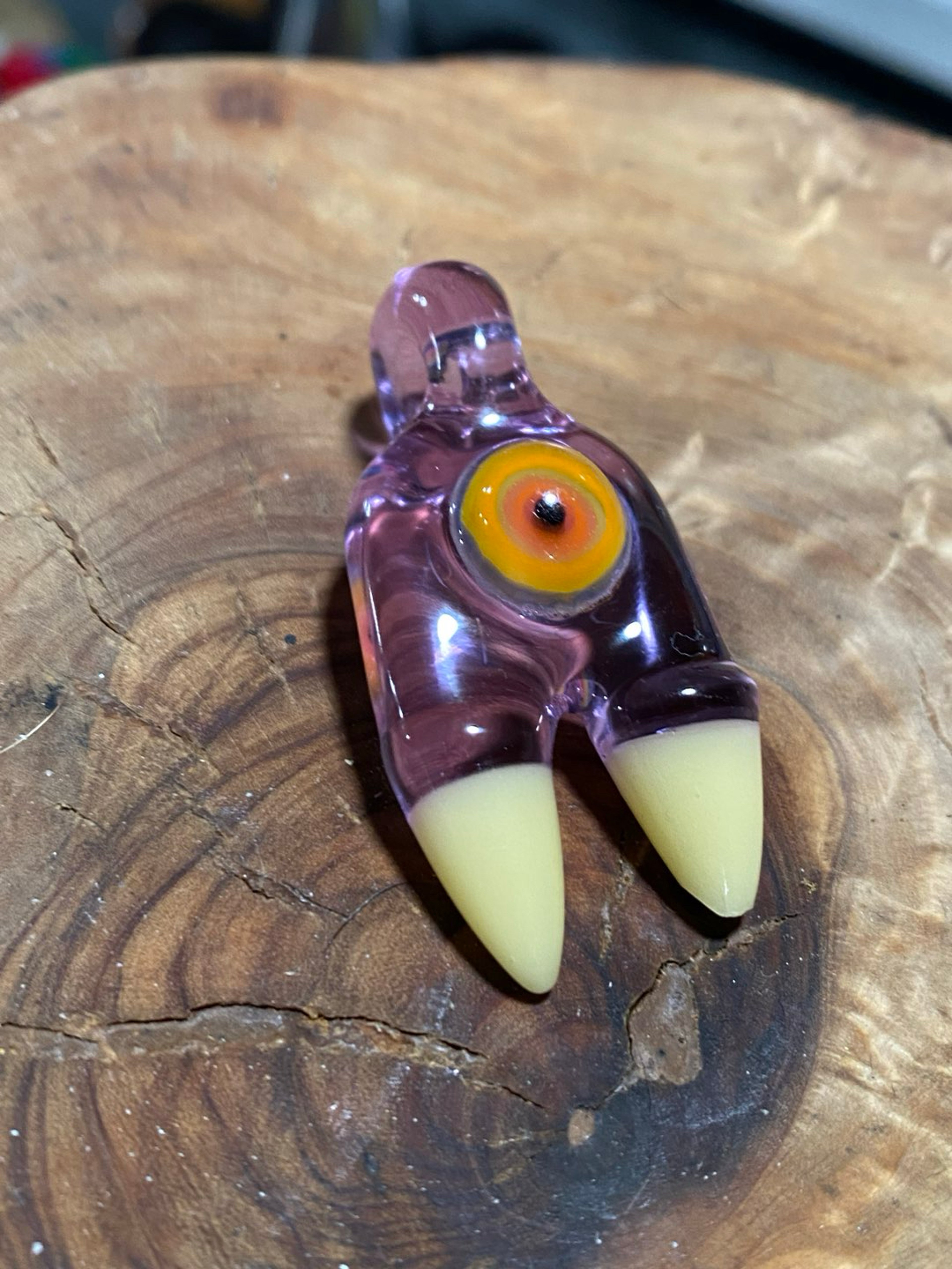 Preview pic of Elbo Pendant