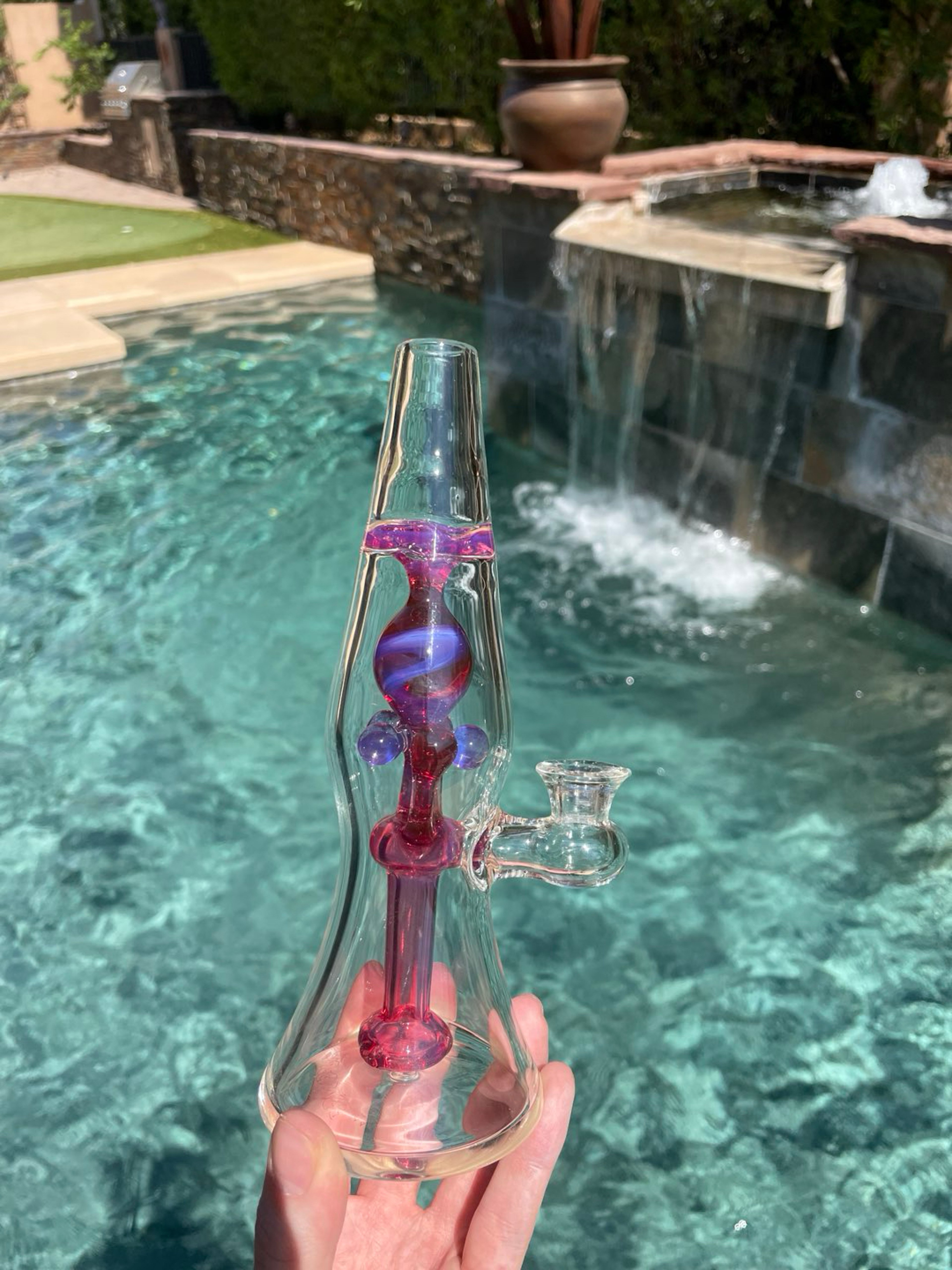 Preview pic of Bluegrass WonderLamp - Telemagenta and purple