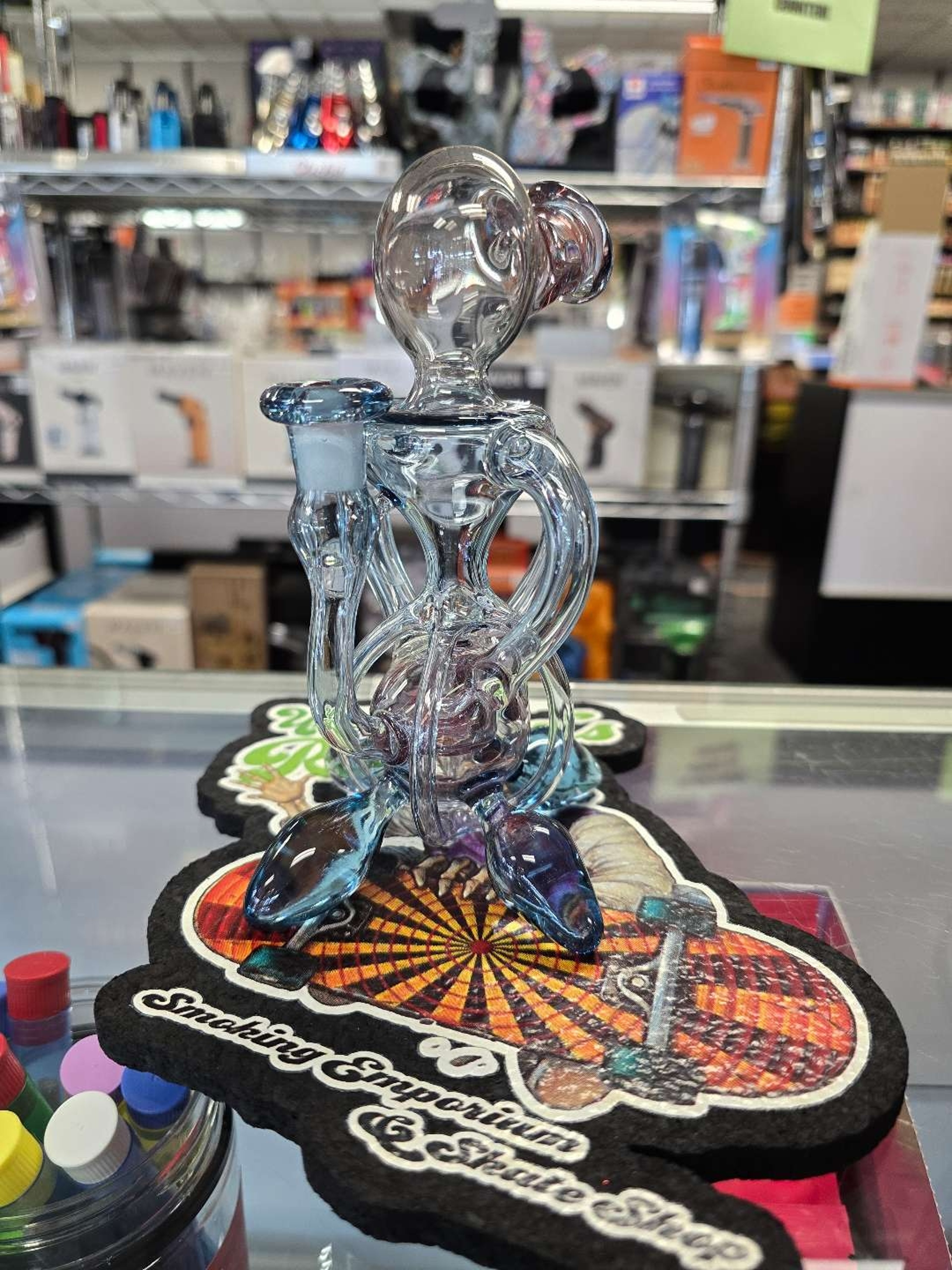 Preview pic of Spy Glass - Atlas