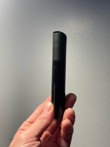 Preview pic of Puffco Pivot