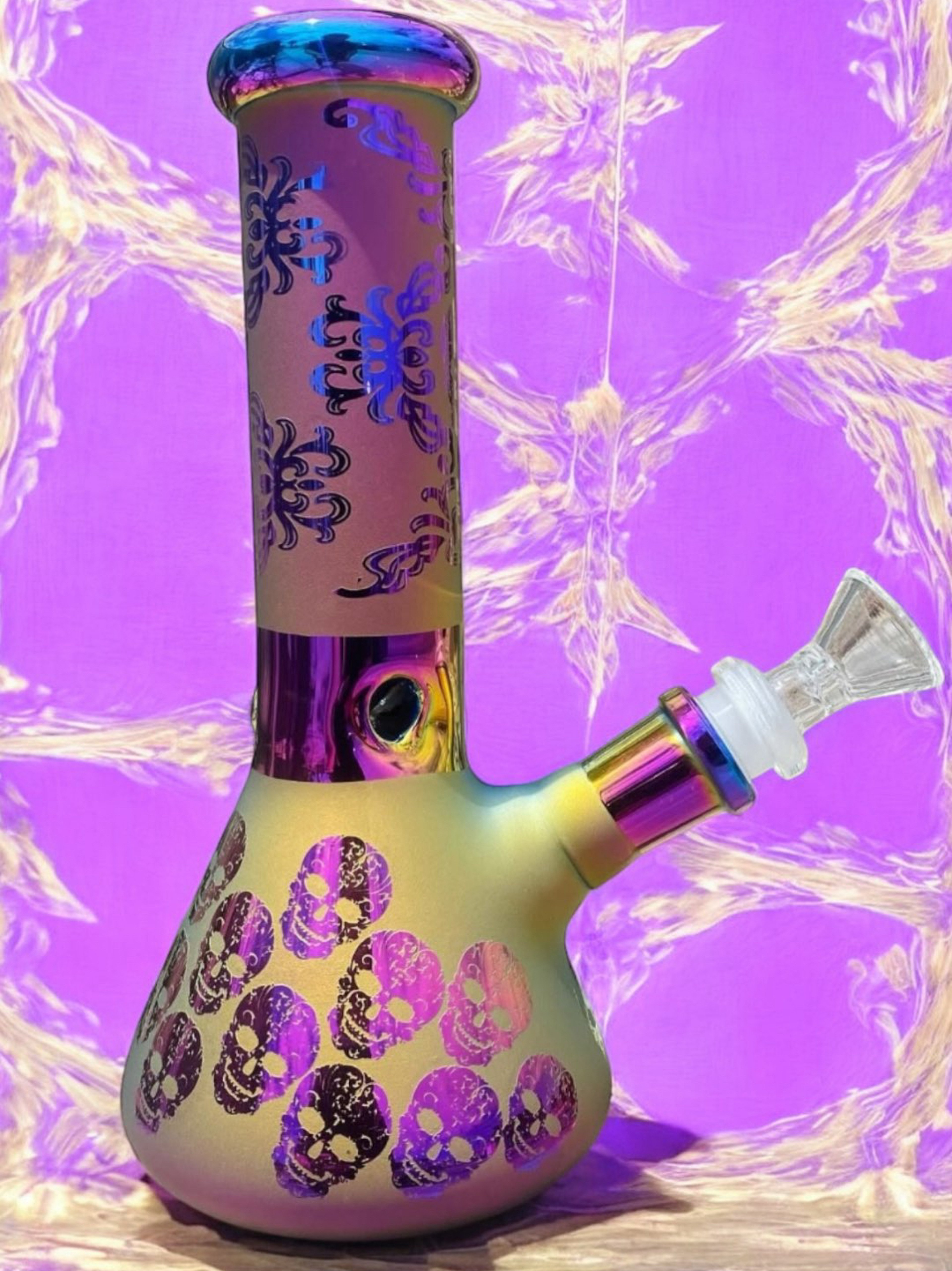 Preview pic of Halloween Themed Gold Straight Tube Beaker Bong 🎃