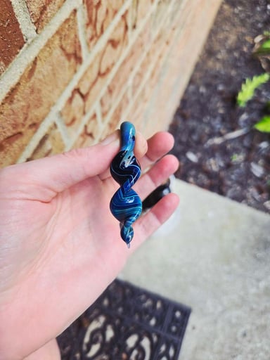 Preview pic of Twist Pendant
