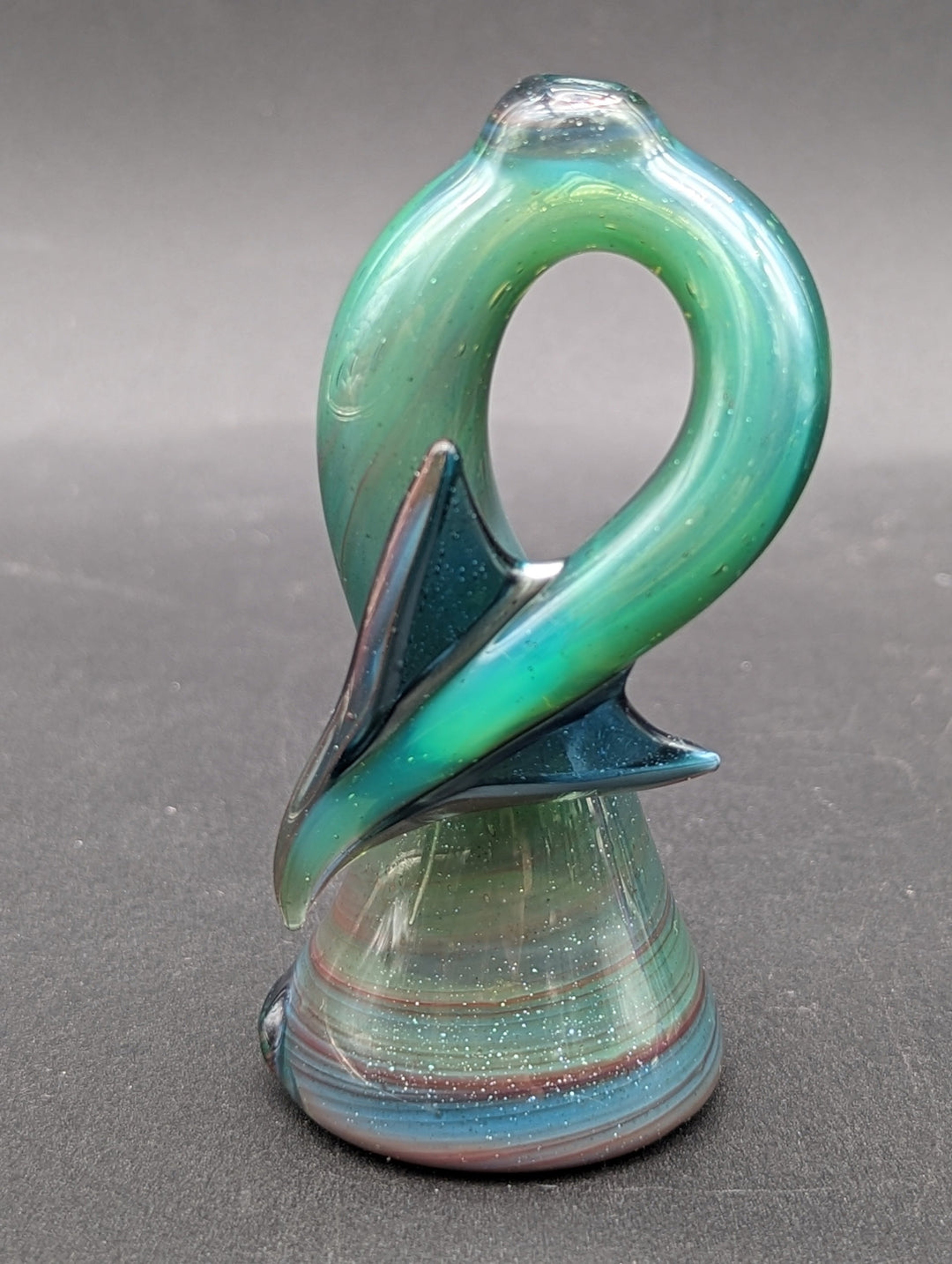 MAKO GLASS DRAGON TAIL DRY PUFFCO PEAK GLASS image 0