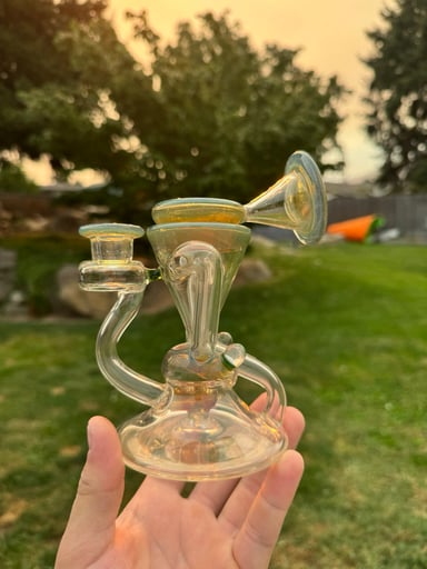Preview pic of Sleeps glass dual uptake recycler