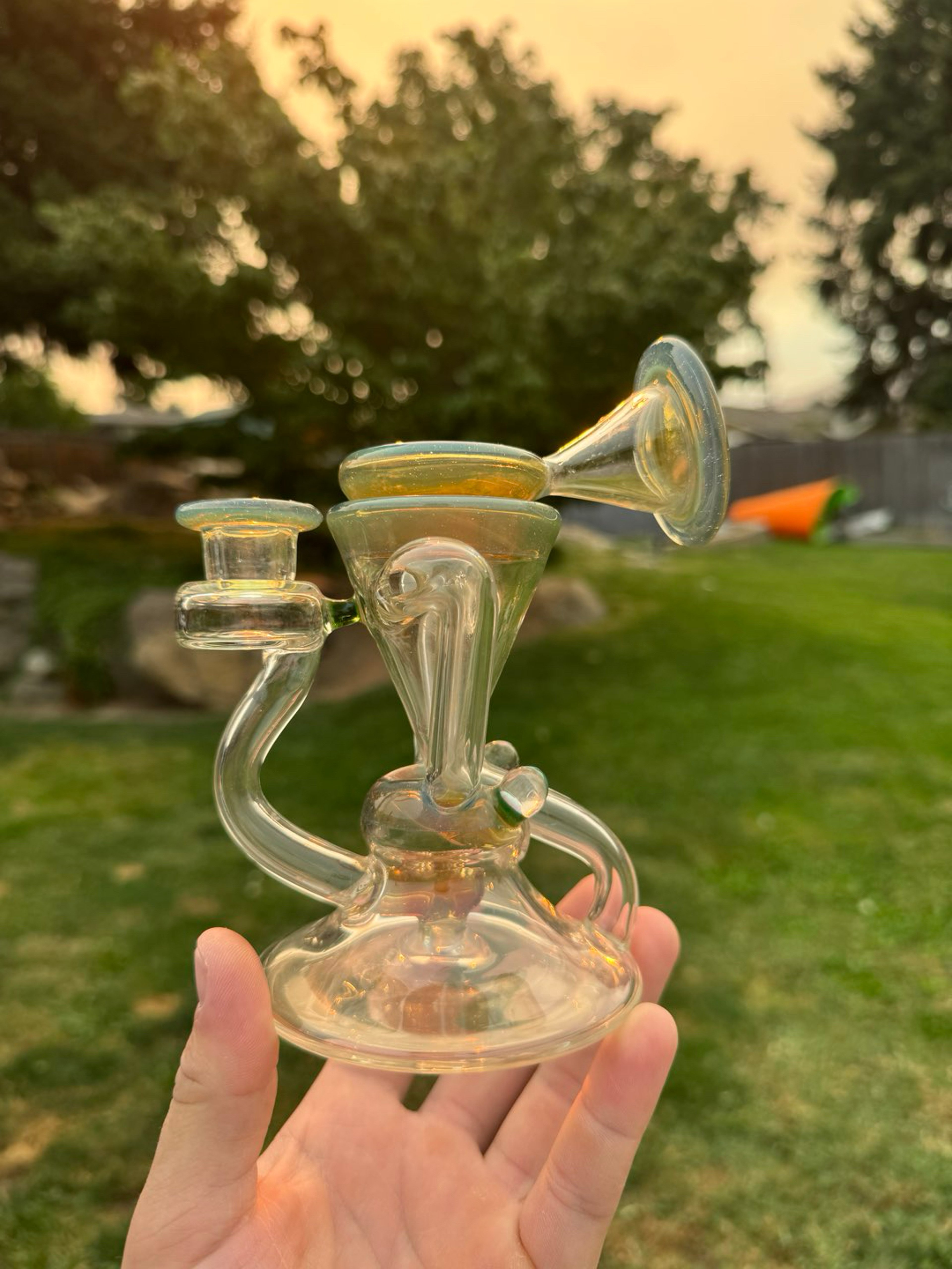 Sleeps glass dual uptake recycler image 0