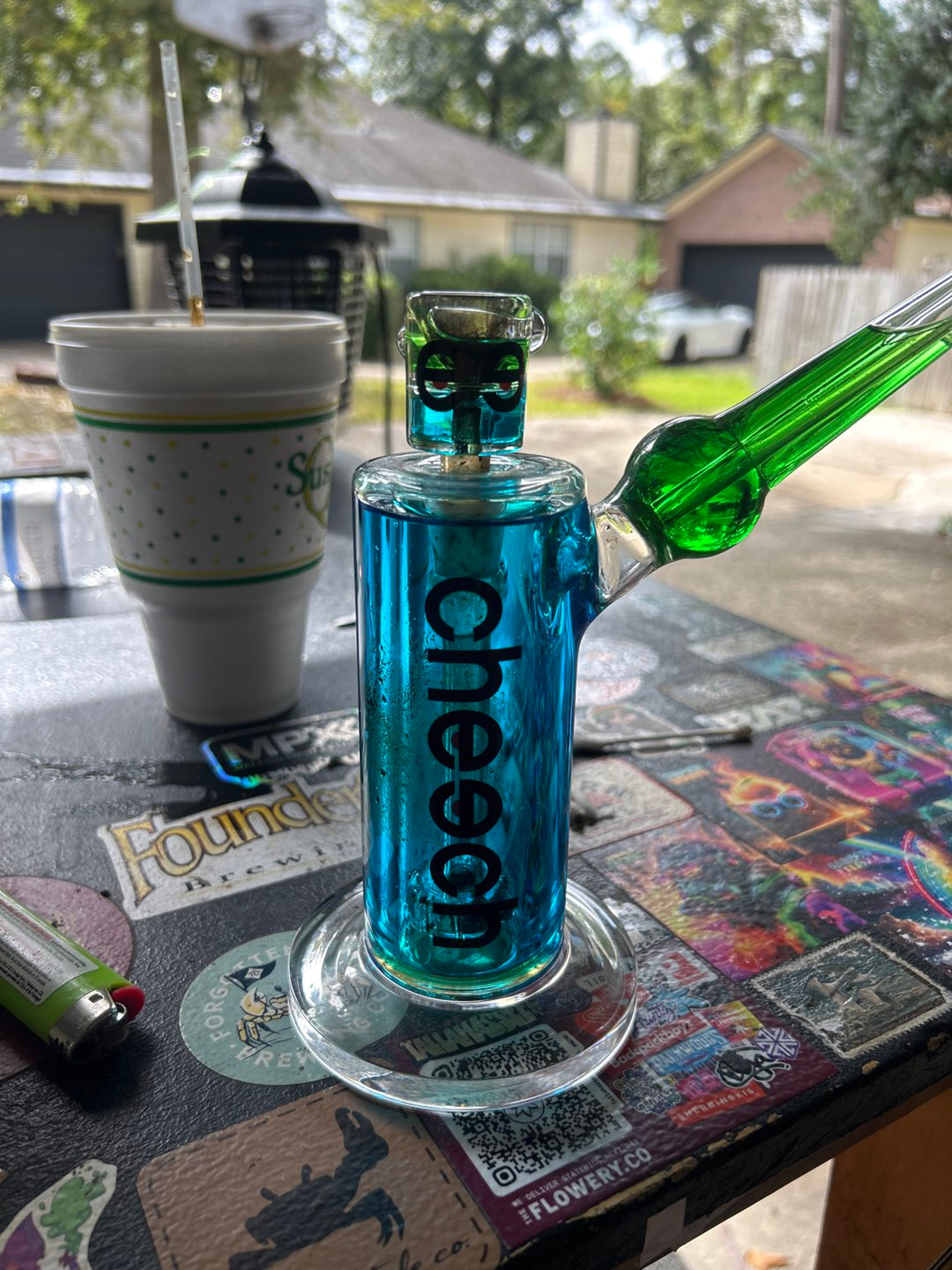 Preview pic of Bong