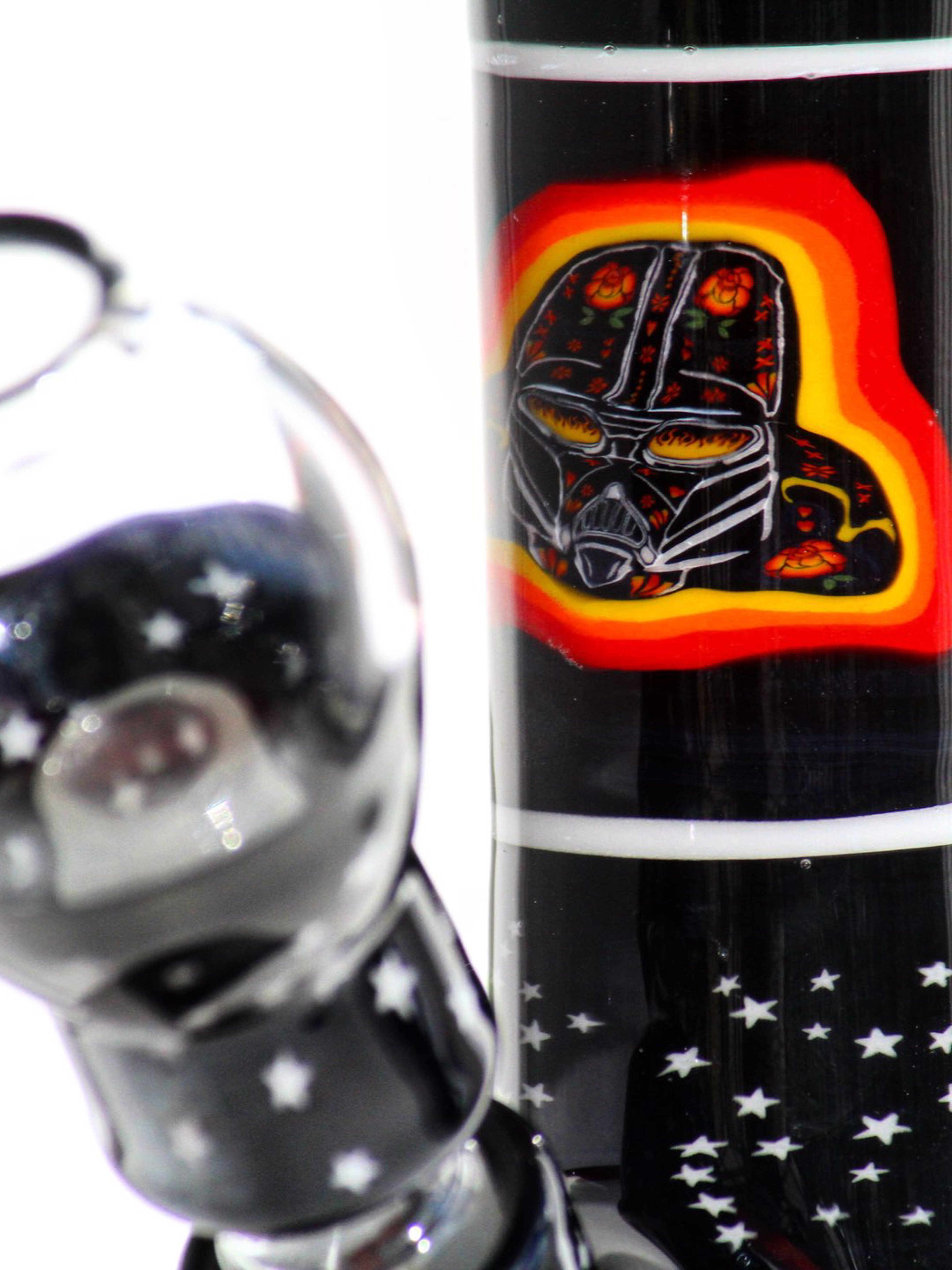 Preview pic of Grimm Glass Darth Vader Tube