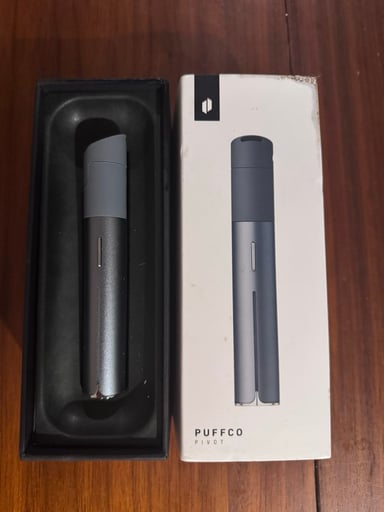 Preview pic of Puffco Pivot (New)