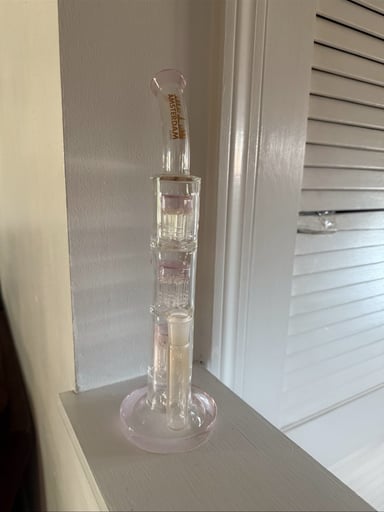 Preview pic of Amsterdam glass